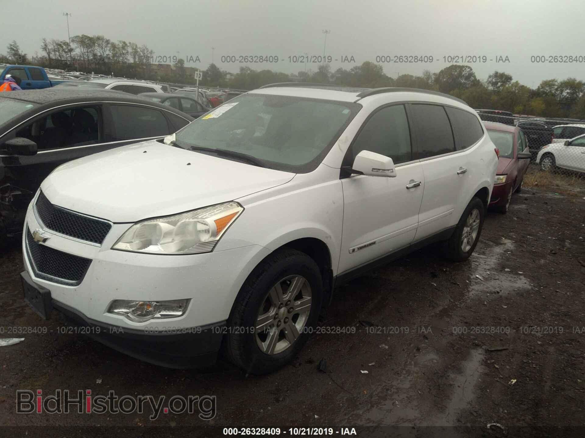2009 CHEVROLET TRAVERSE - VIN: 1GNER23D99S112875 - Фото 2
