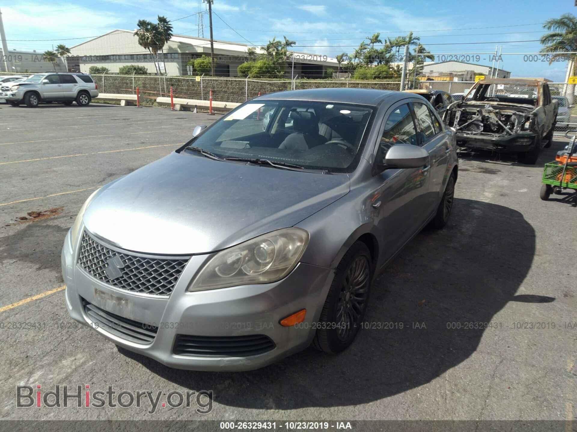 2011 SUZUKI KIZASHI - VIN: JS2RE9A30B6111806 - Фото 2