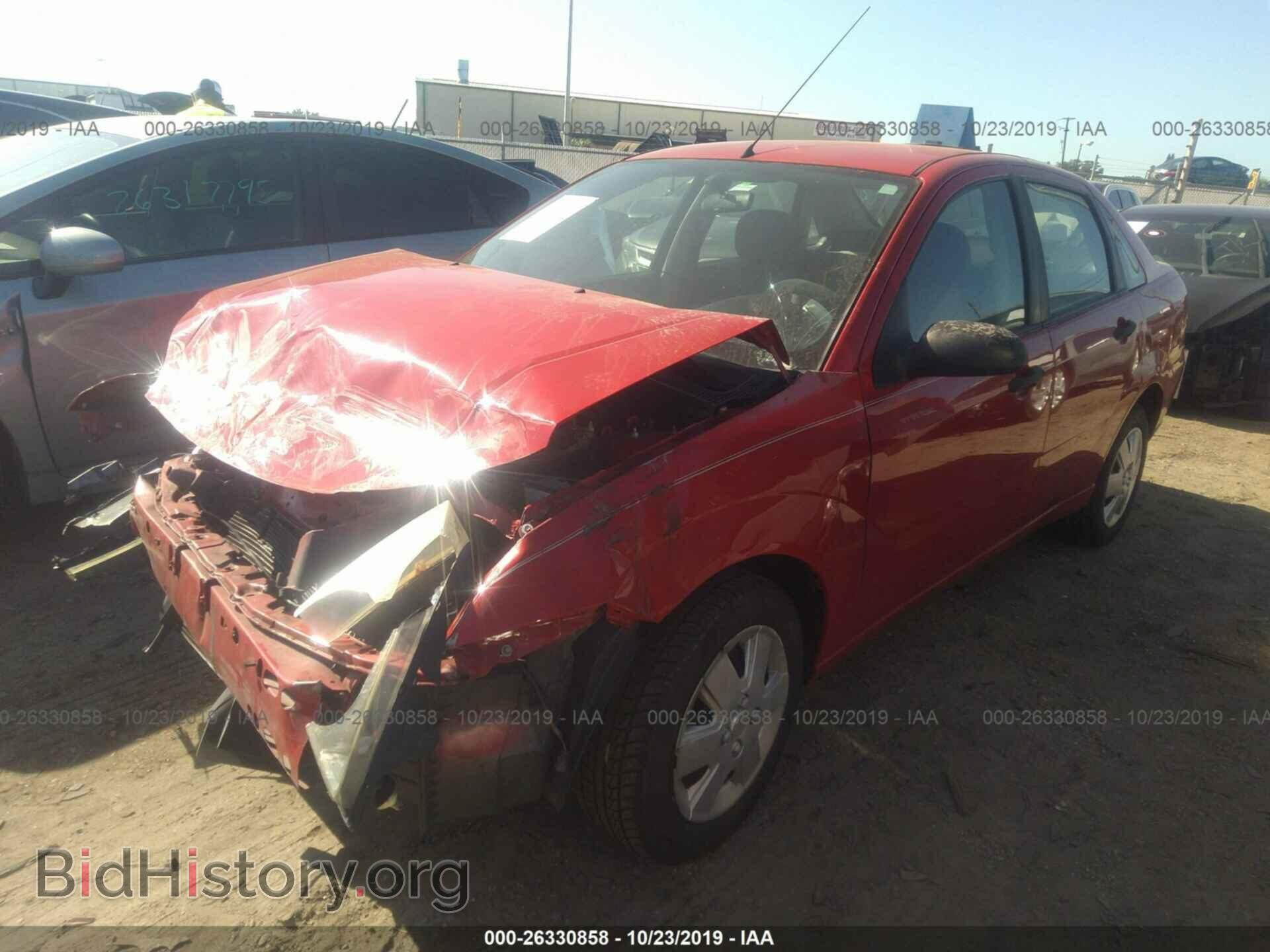 2007 FORD FOCUS - VIN: 1FAFP34N67W270232 - Фото 2