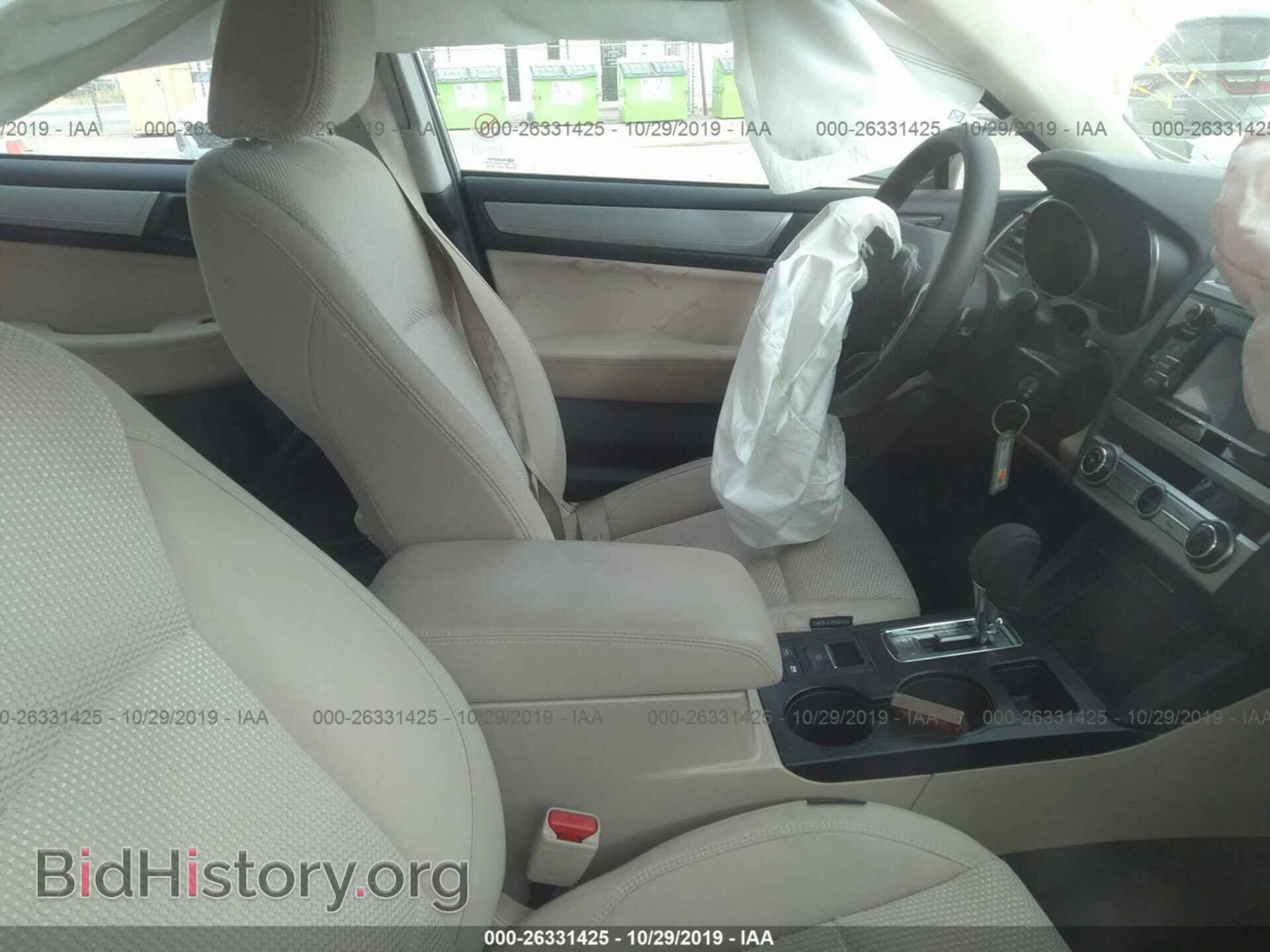 2018 Subaru Outback - VIN: 4S4BSAAC0J3382995 - Фото 5