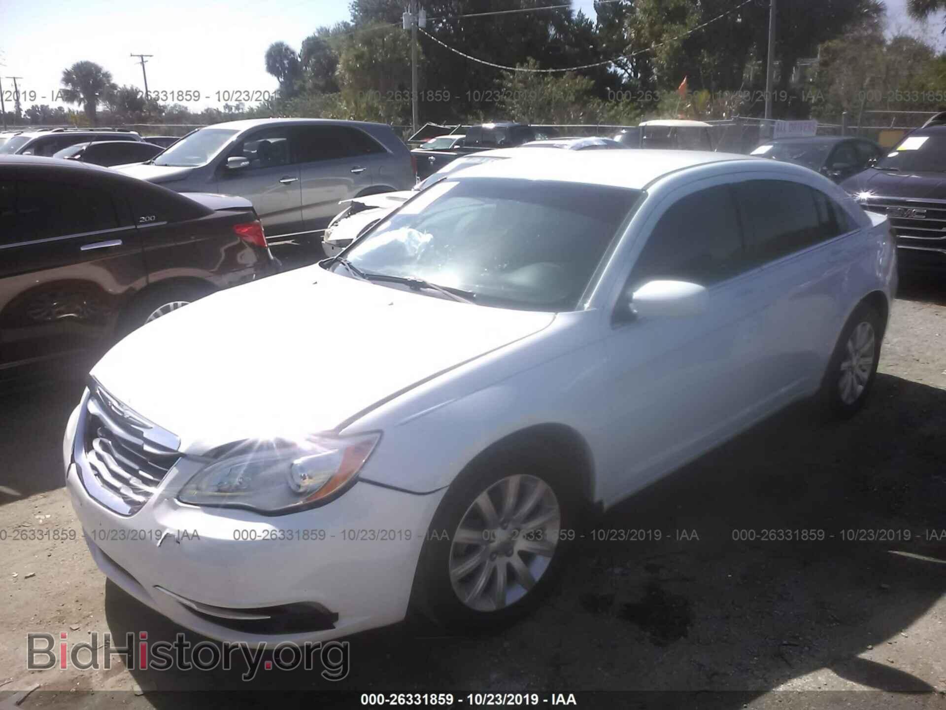 2013 CHRYSLER 200 - VIN: 1C3CCBBB1DN728714 - Photo 2