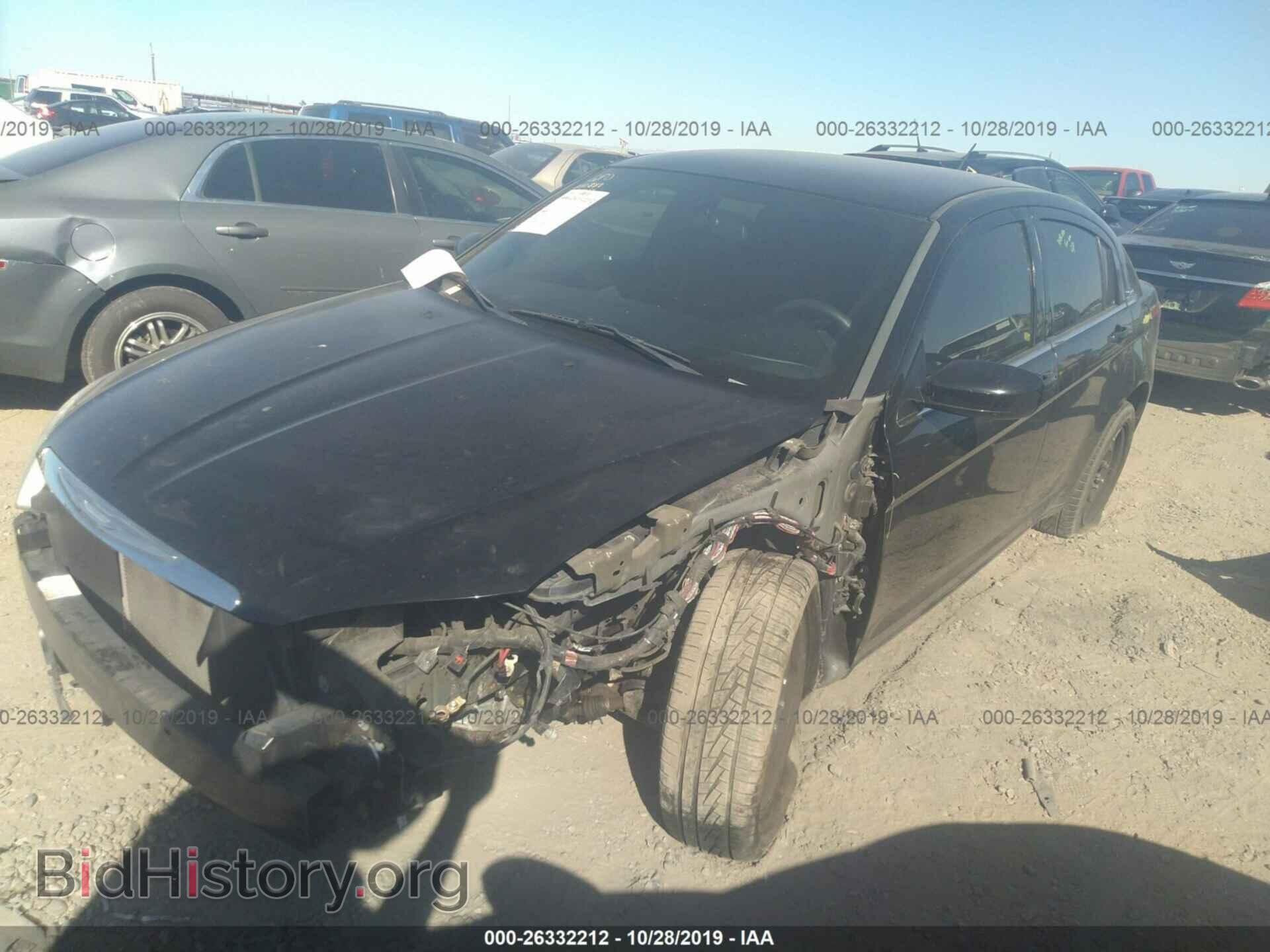 2014 CHRYSLER 200 - VIN: 1C3CCBAB6EN210889 - Фото 2