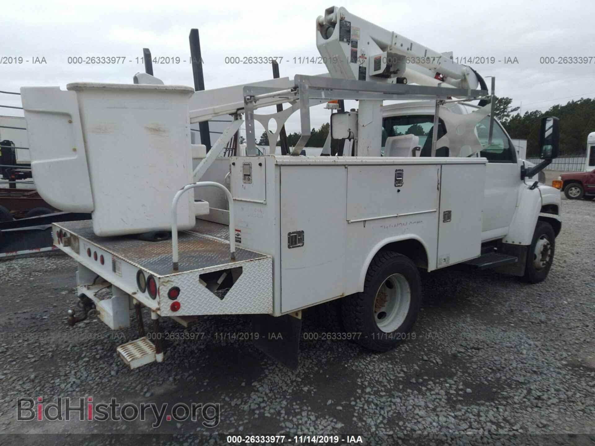 2007 GMC C5500 - VIN: 1GDE5C1237F409072 - Photo 4