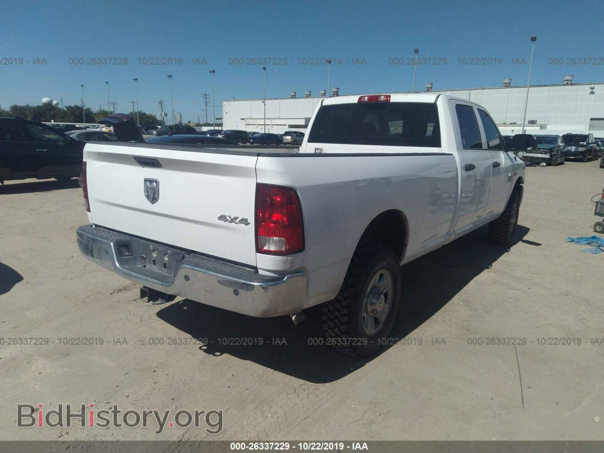 2017 RAM 2500 - VIN: 3C6TR5HTXHG712433 - Photo 4