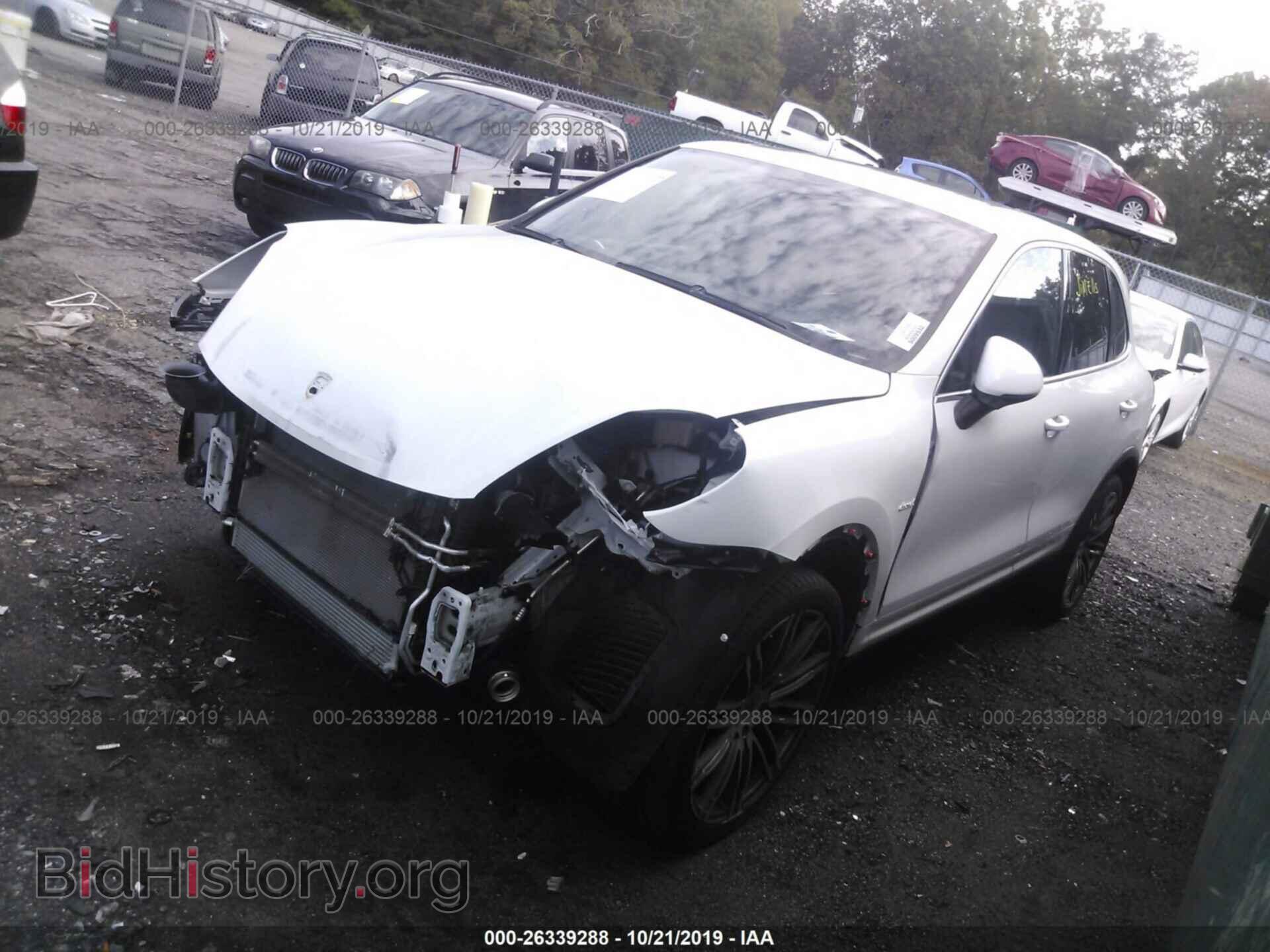 2015 PORSCHE CAYENNE - VIN: WP1AF2A26FLA34321 - Фото 2