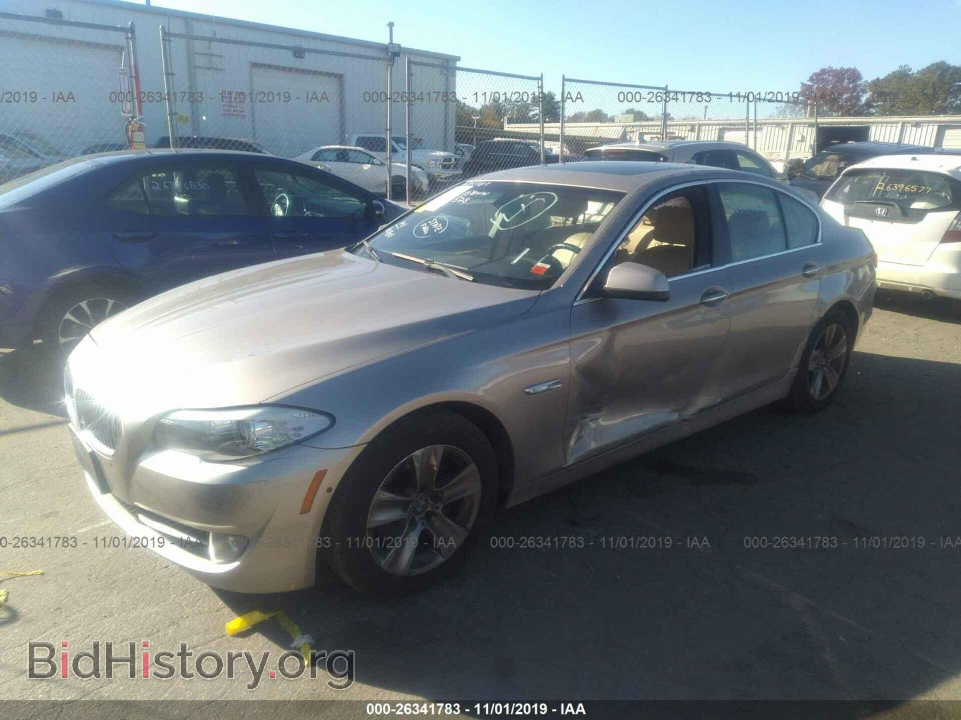 2013 BMW 528 - VIN: WBAXH5C55DD109917 - Фото 2
