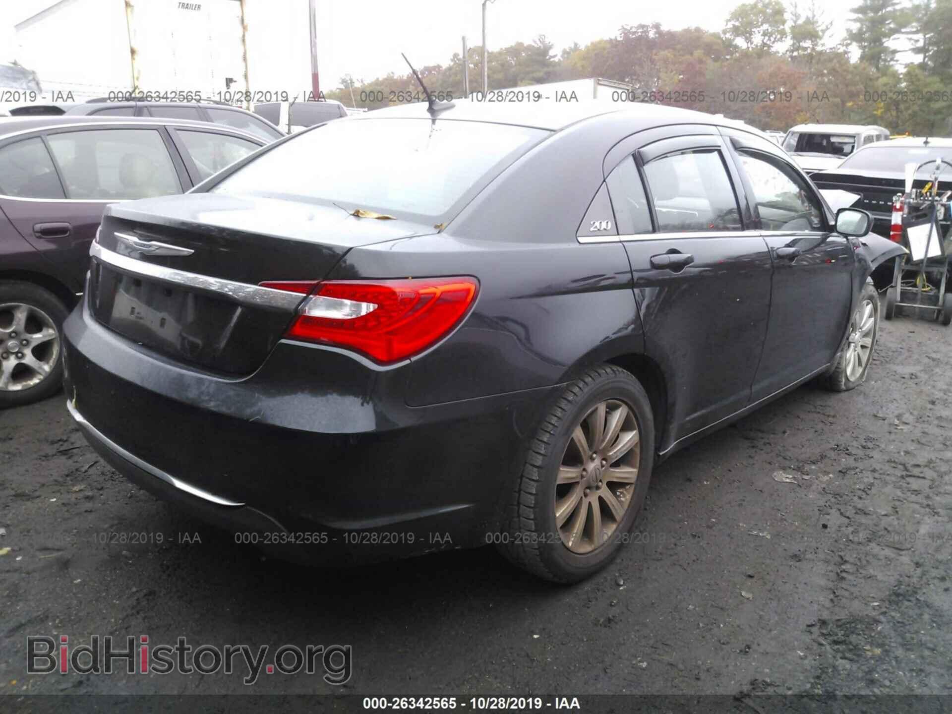 2013 CHRYSLER 200 - VIN: 1C3CCBBB0DN568180 - Photo 4