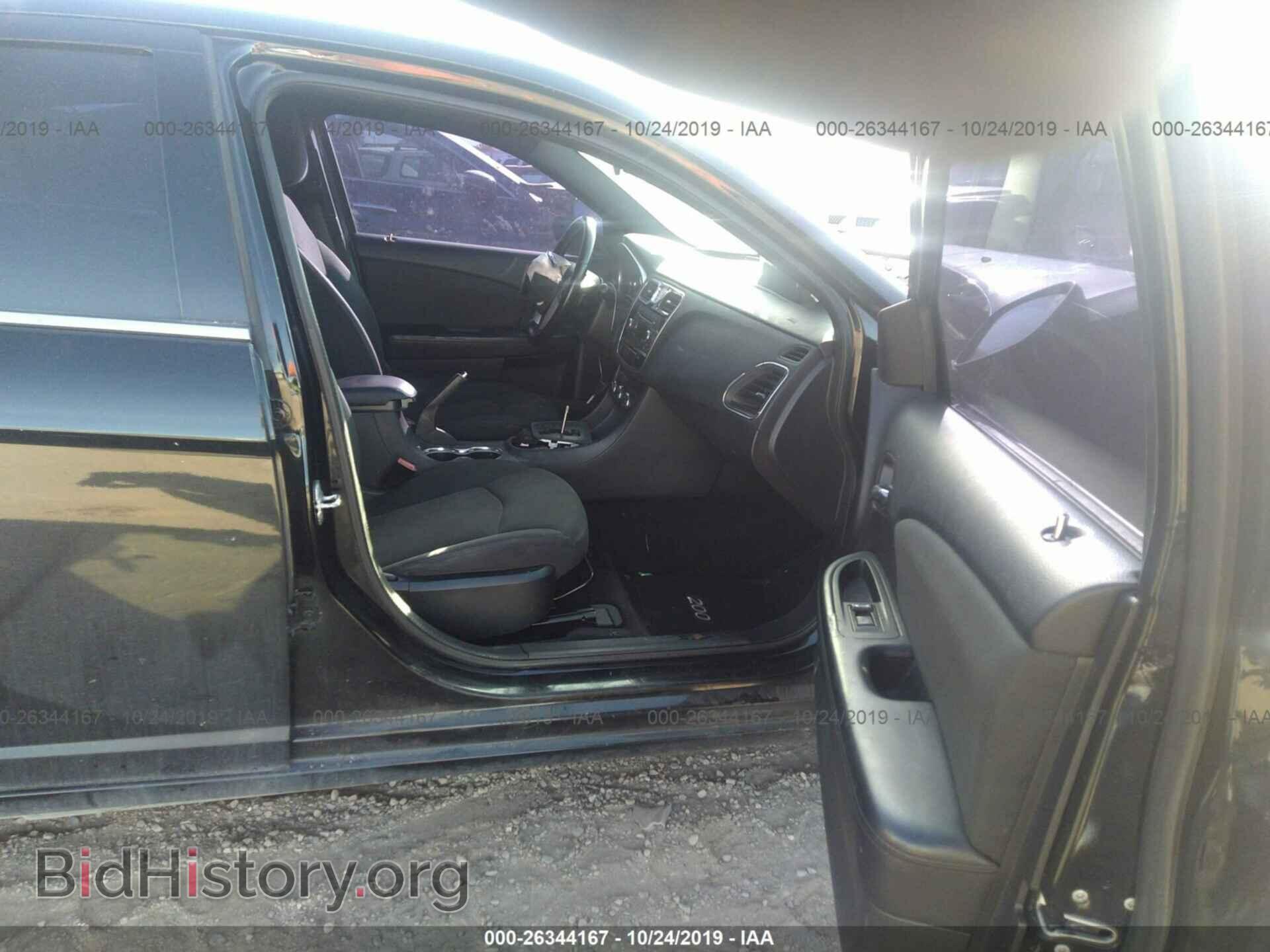 2011 CHRYSLER 200 - VIN: 1C3BC1FB3BN576173 - Фото 5
