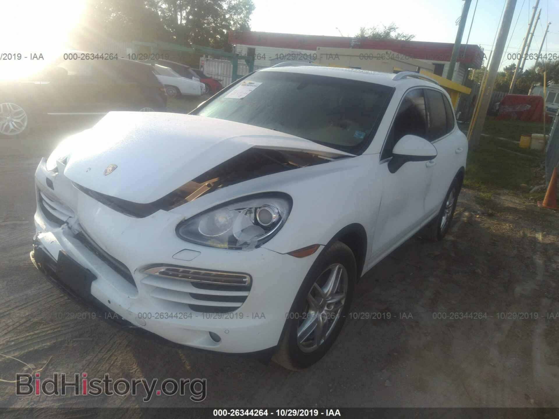 2013 PORSCHE CAYENNE - VIN: WP1AA2A22DLA04132 - Фото 2