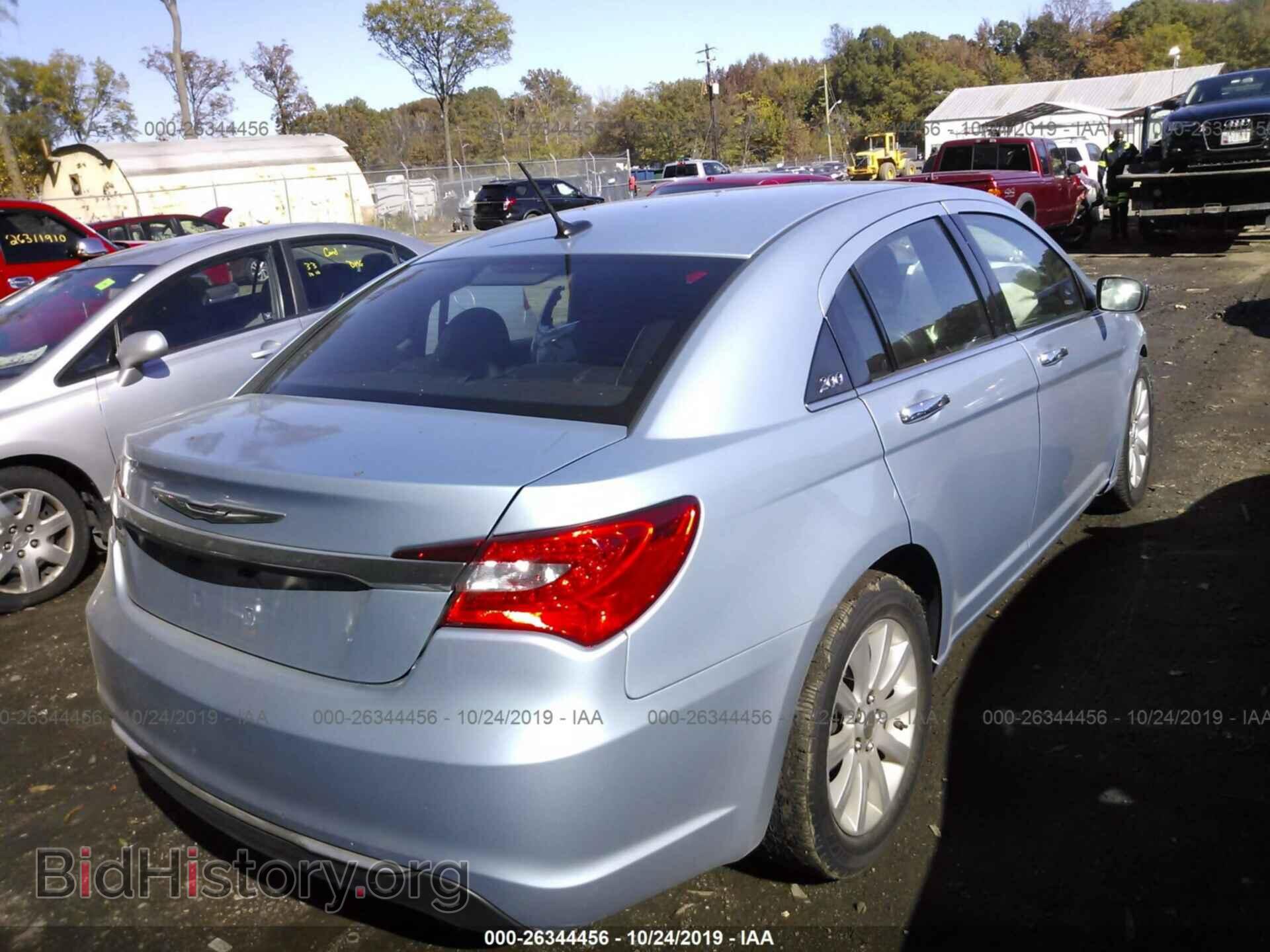 2013 CHRYSLER 200 - VIN: 1C3CCBCG0DN608087 - Фото 4