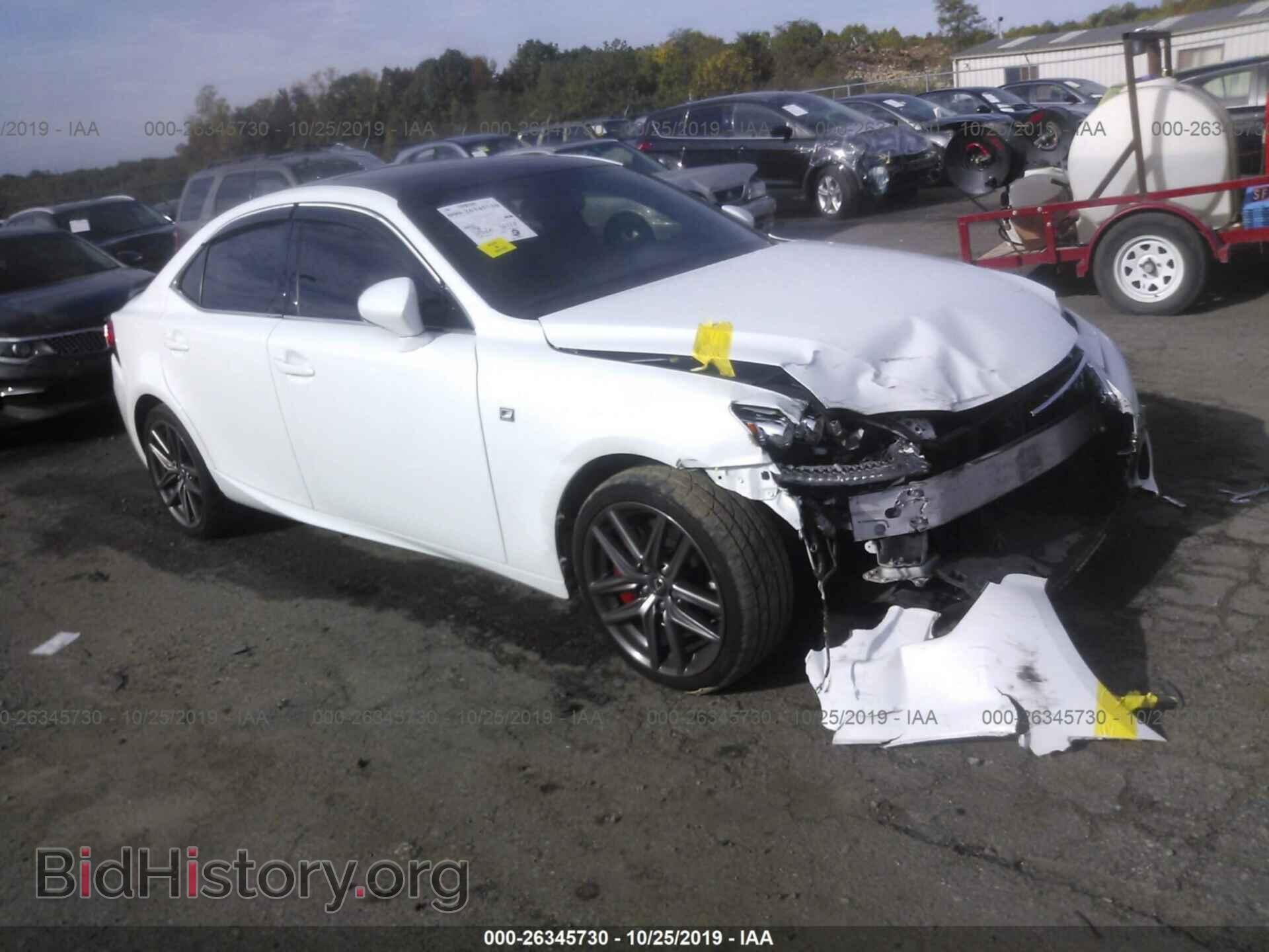 Фотография JTHBE1D25F5020671 - LEXUS IS 2015