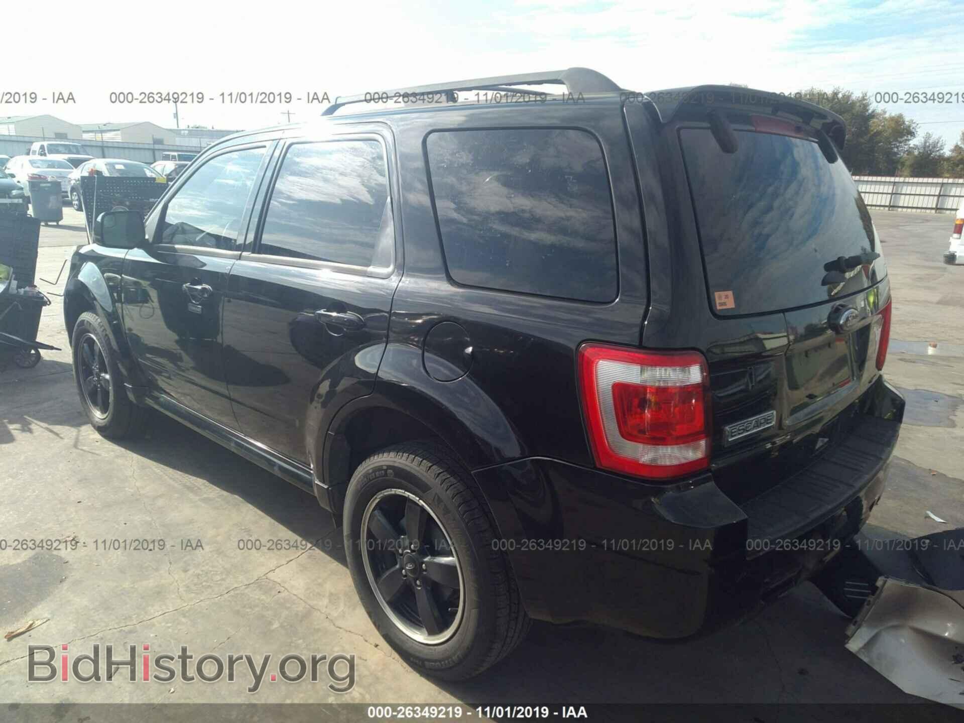 2011 FORD ESCAPE - VIN: 1FMCU0D76BKB33647 - Фото 3
