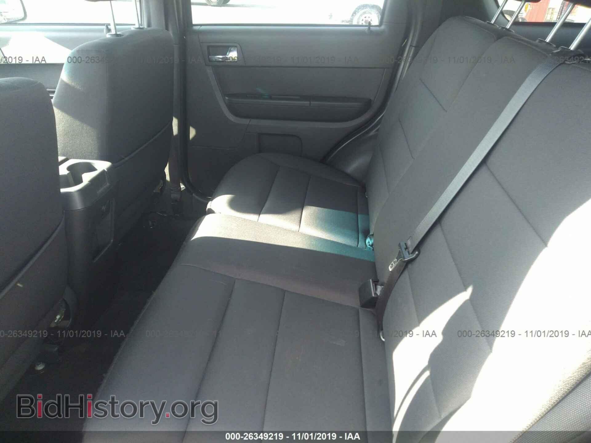 2011 FORD ESCAPE - VIN: 1FMCU0D76BKB33647 - Фото 8