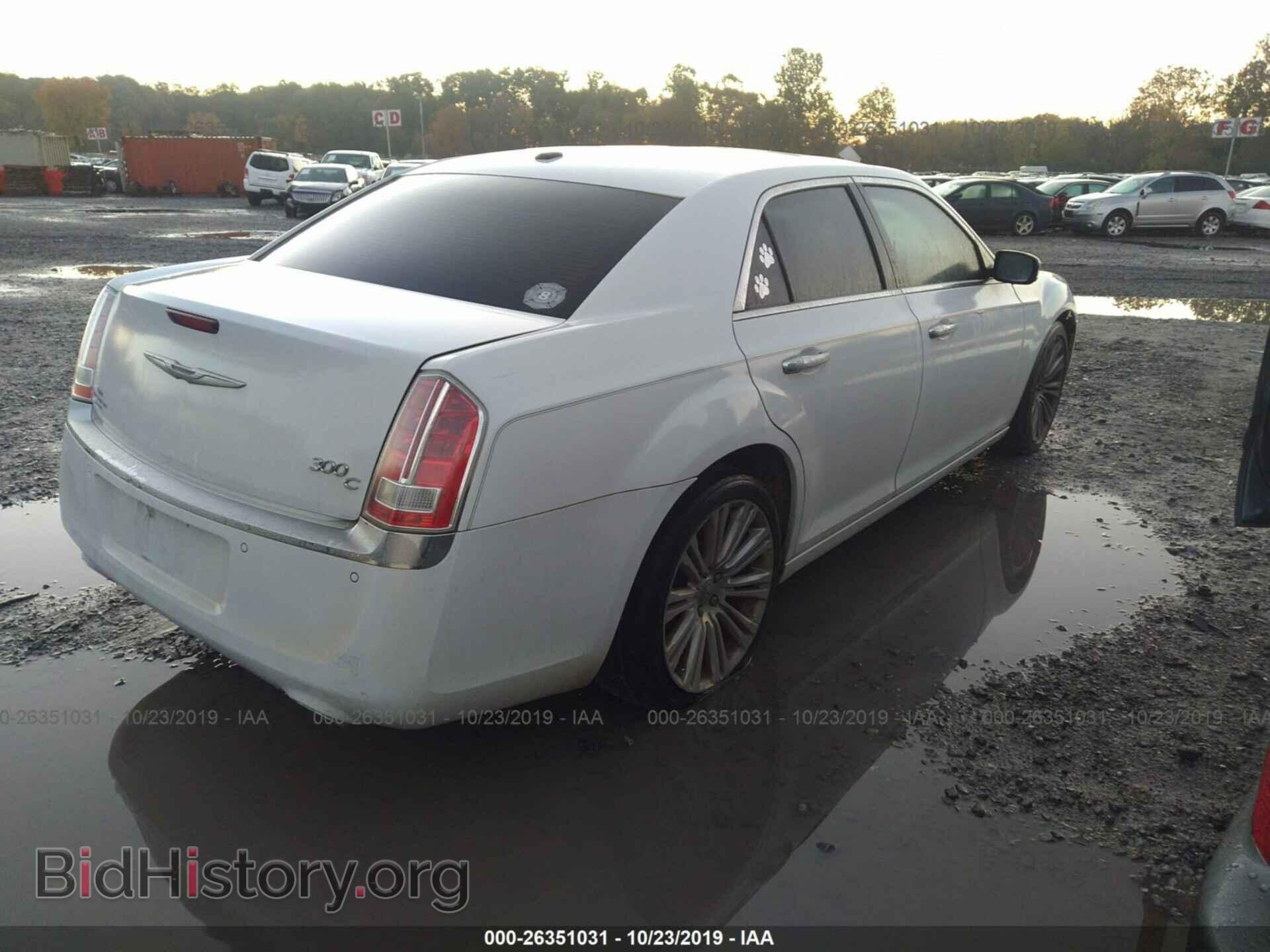2011 CHRYSLER 300C - VIN: 2C3CA6CT5BH516702 - Фото 4