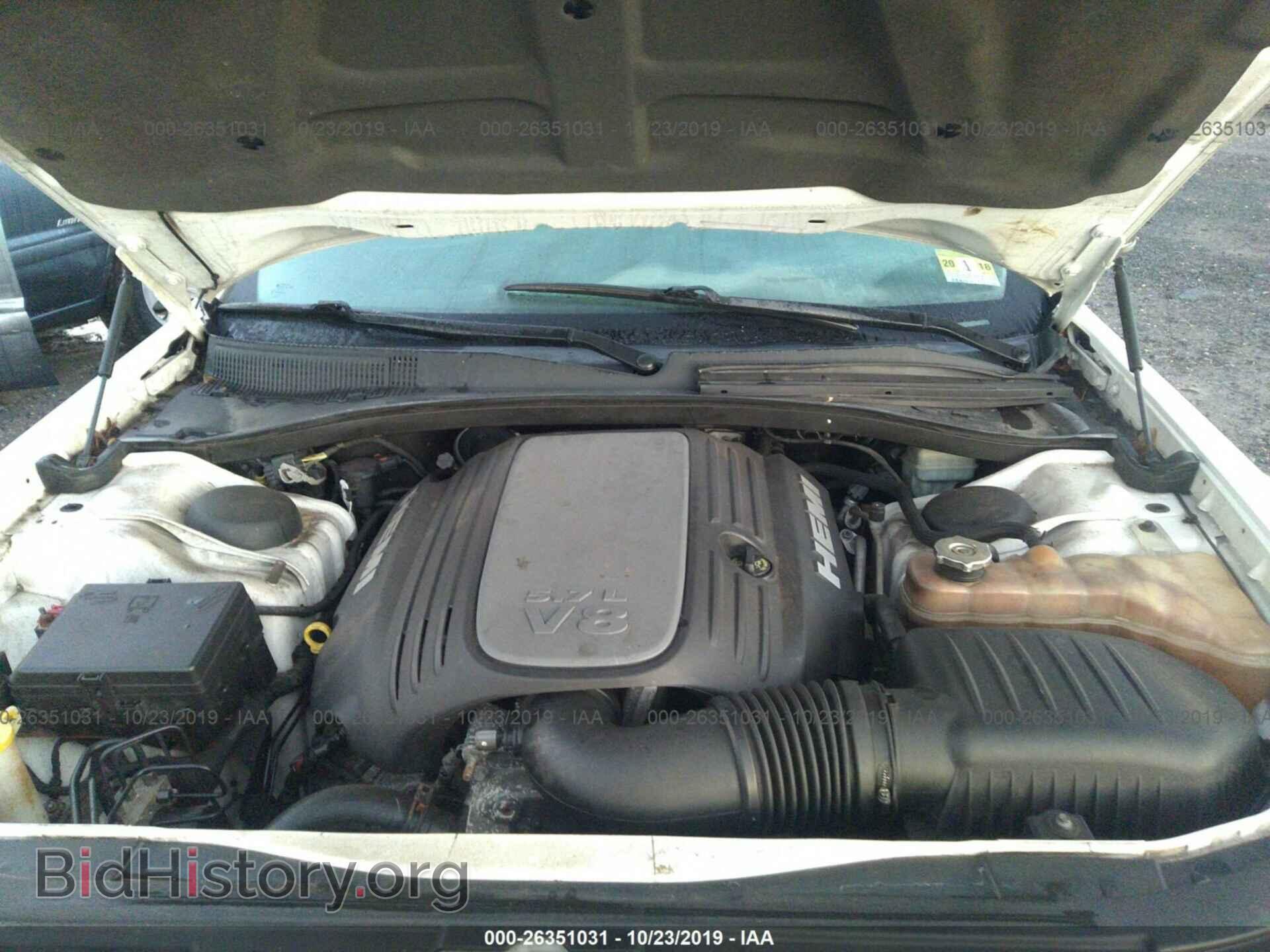 2011 CHRYSLER 300C - VIN: 2C3CA6CT5BH516702 - Фото 10