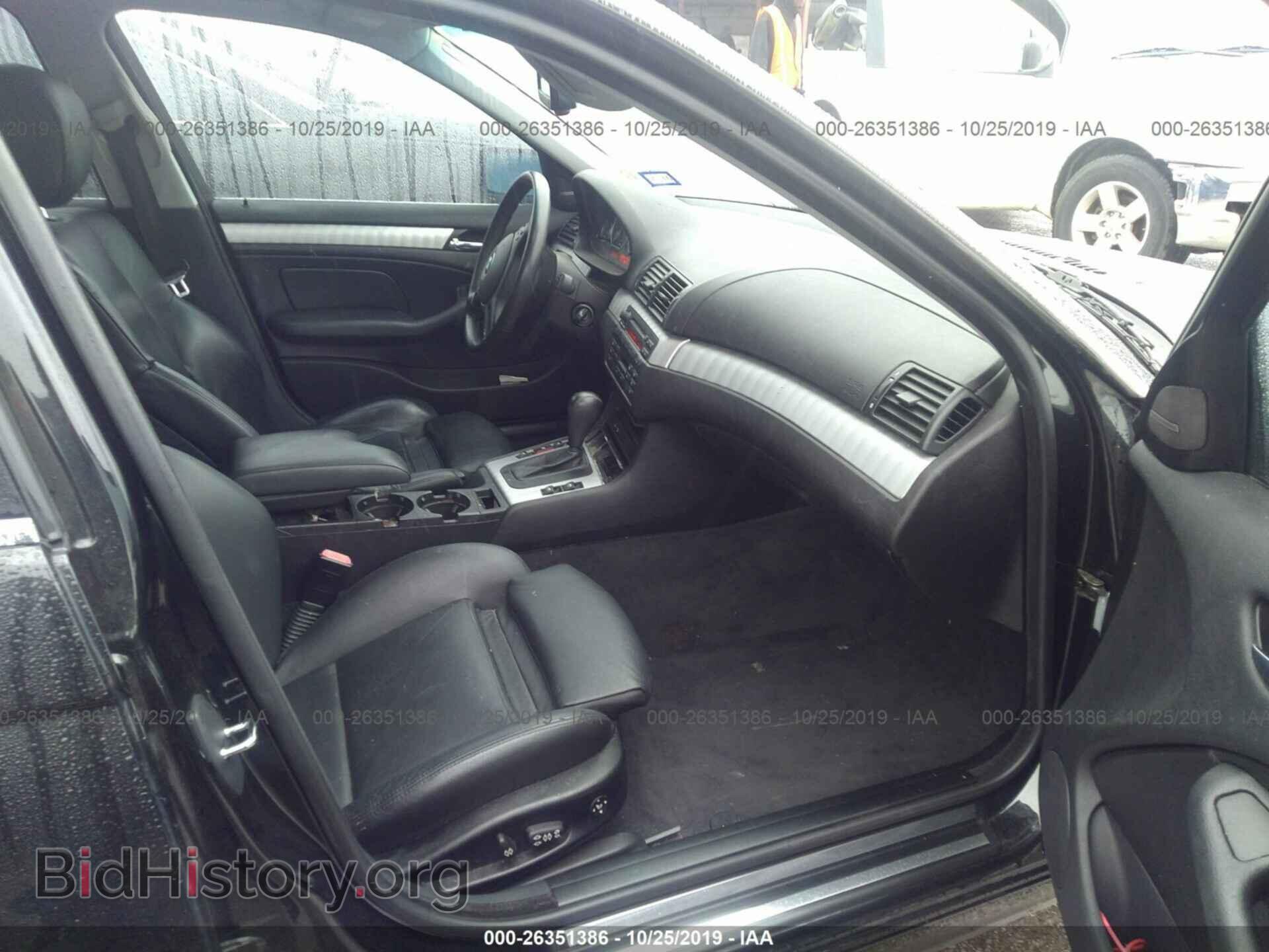 2004 BMW 330 - VIN: WBAEV53464KM34577 - Photo 5