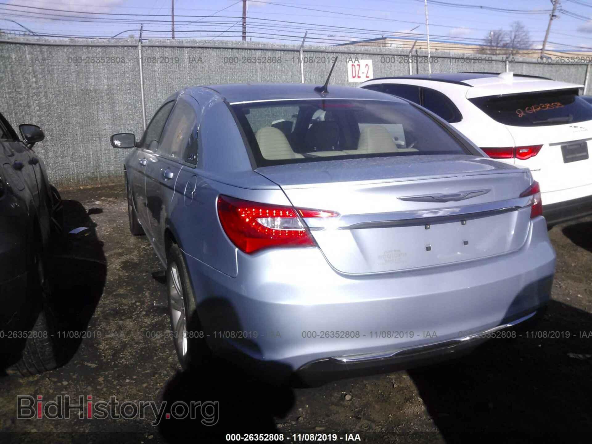 2013 CHRYSLER 200 - VIN: 1C3CCBBB8DN651758 - Фото 3