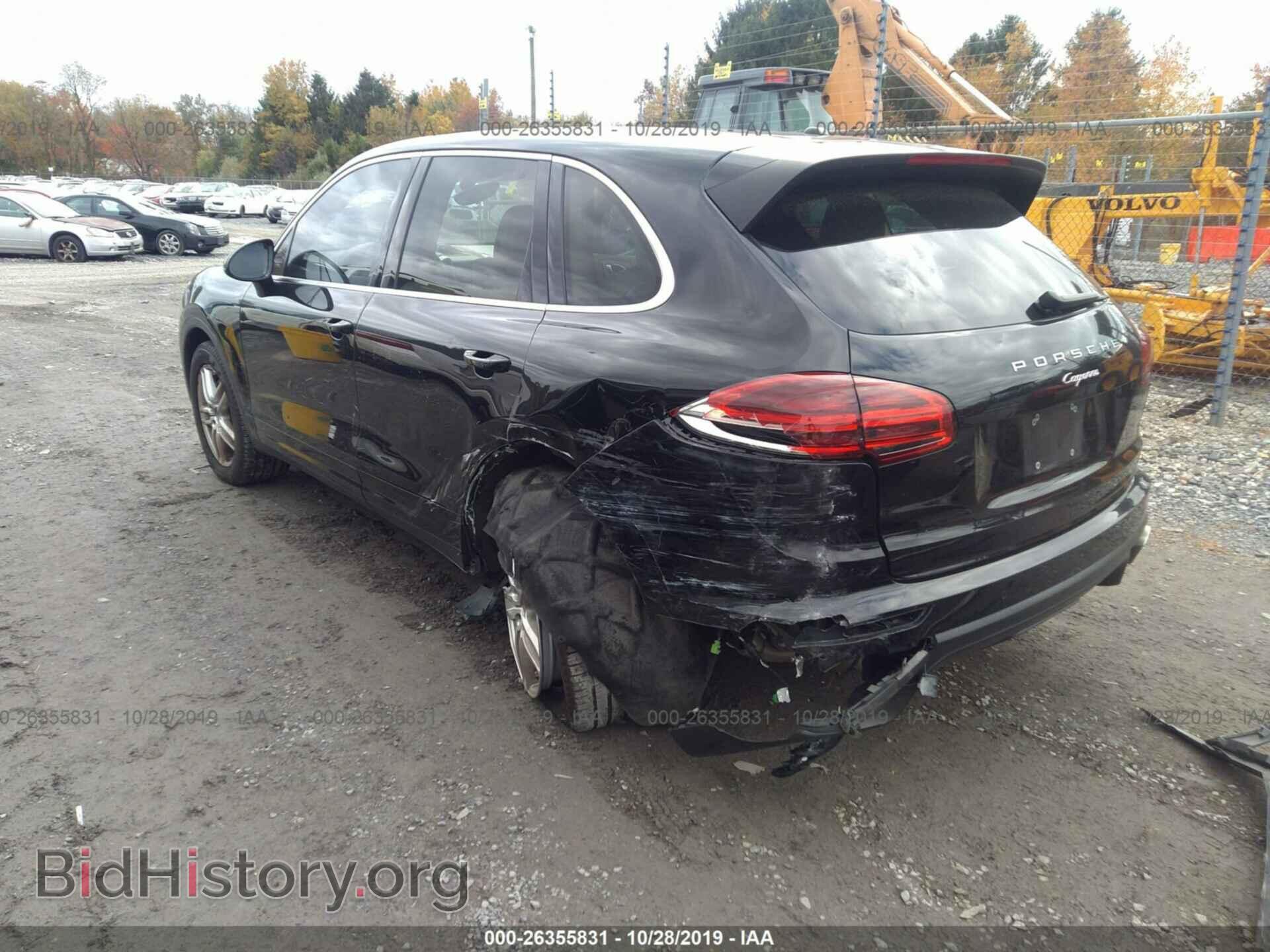 2016 PORSCHE CAYENNE - VIN: WP1AA2A22GLA05558 - Photo 3