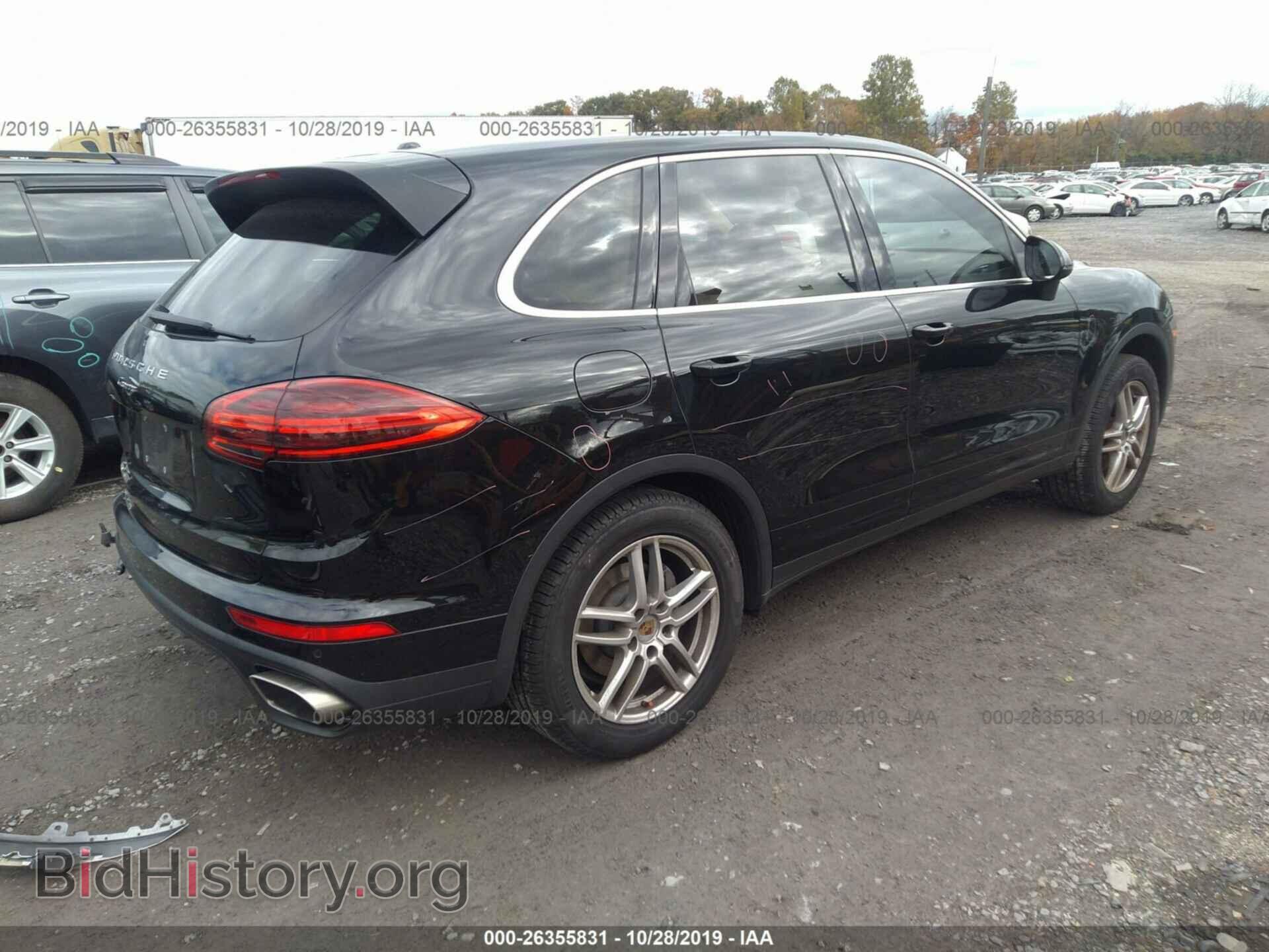 2016 PORSCHE CAYENNE - VIN: WP1AA2A22GLA05558 - Photo 4