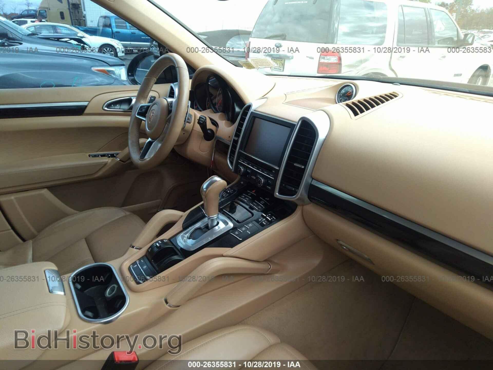 2016 PORSCHE CAYENNE - VIN: WP1AA2A22GLA05558 - Photo 5