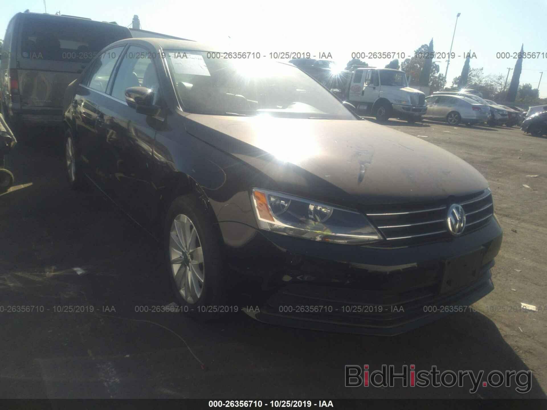 Фотография 3VWD67AJ7GM264000 - VOLKSWAGEN JETTA 2016