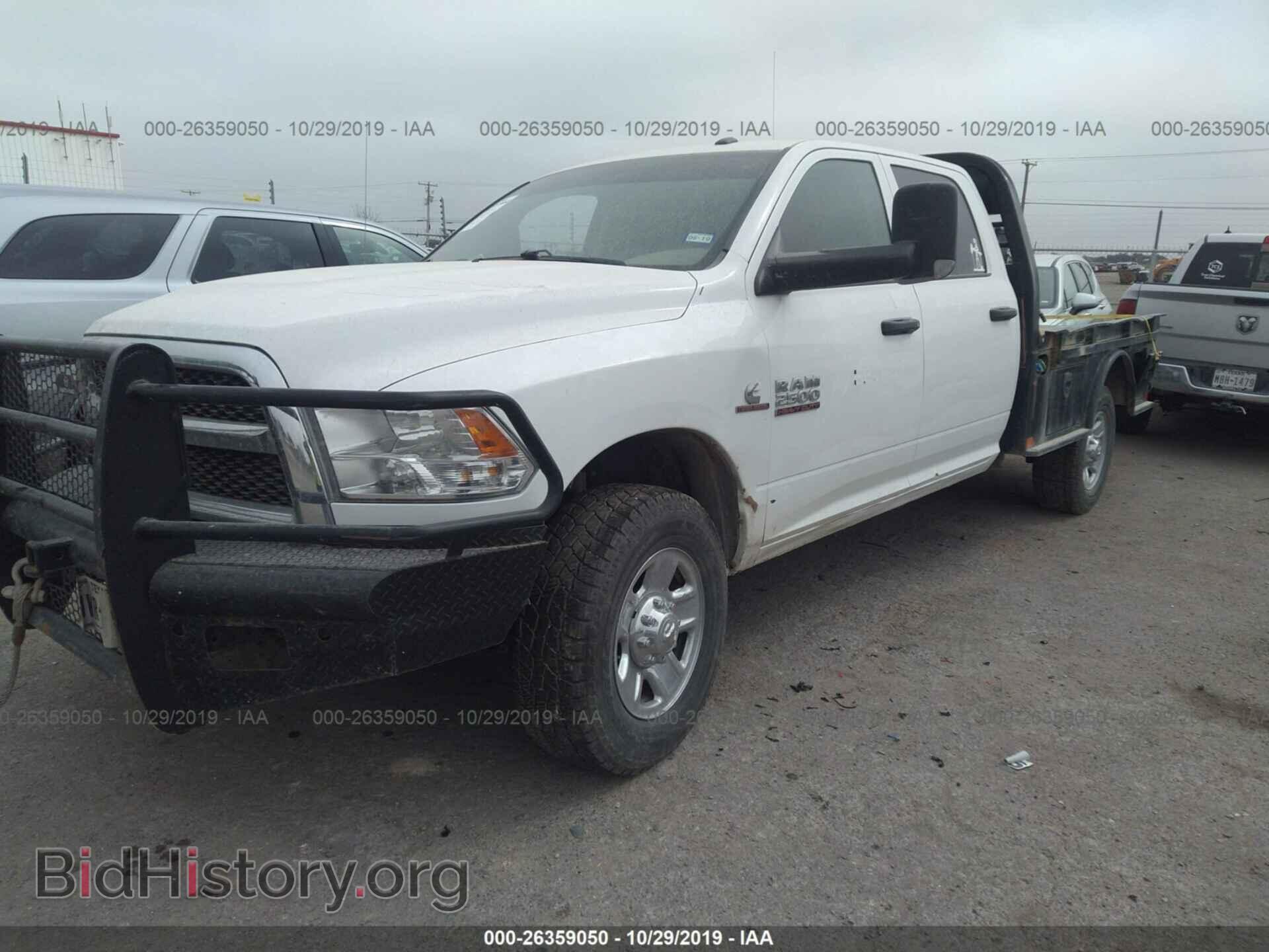 2017 RAM 2500 - VIN: 3C6UR5HL9HG720415 - Photo 2