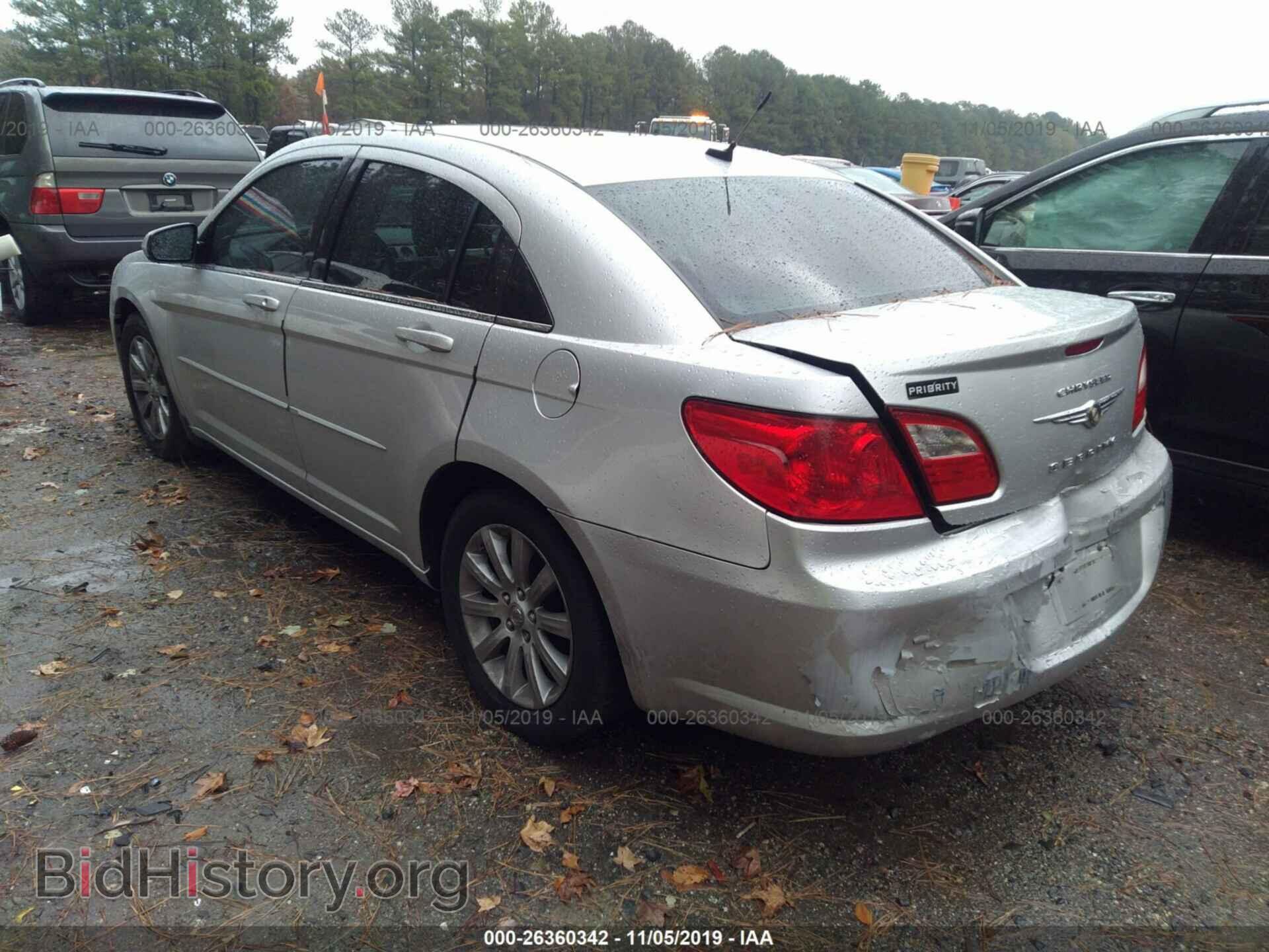 2010 CHRYSLER SEBRING - VIN: 1C3CC5FBXAN145825 - Фото 3