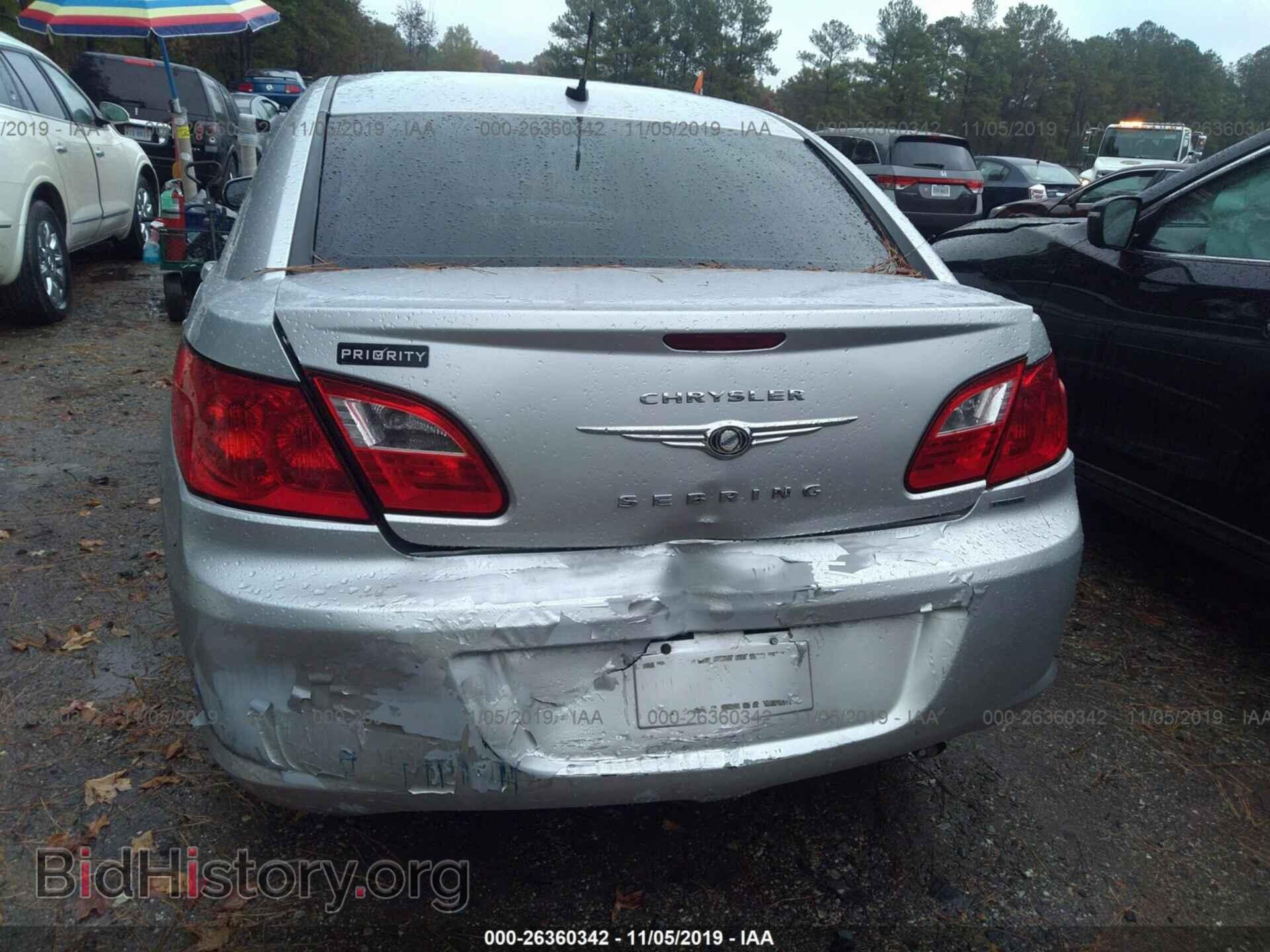 2010 CHRYSLER SEBRING - VIN: 1C3CC5FBXAN145825 - Фото 6