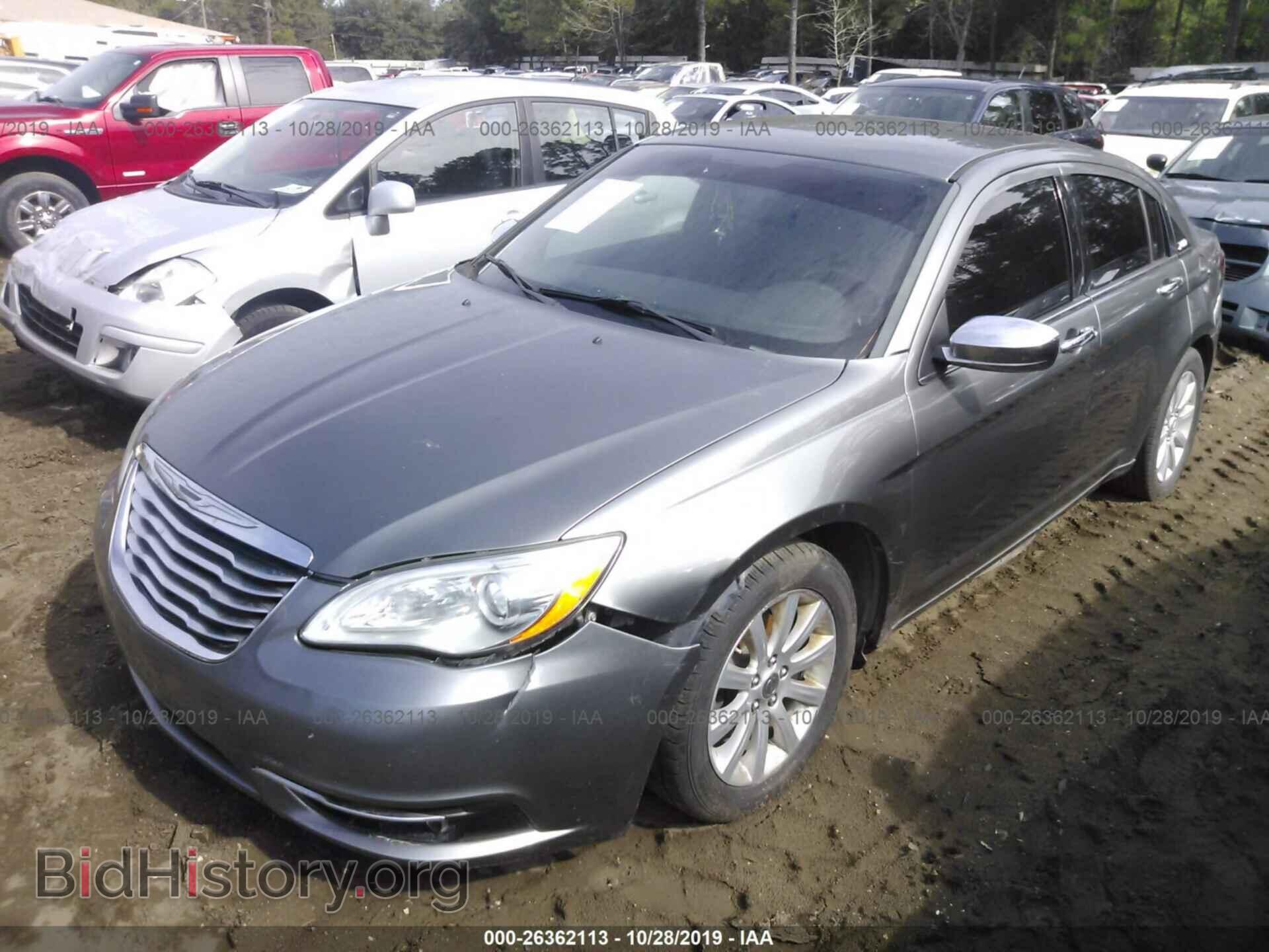 2013 CHRYSLER 200 - VIN: 1C3CCBCG4DN550761 - Фото 2