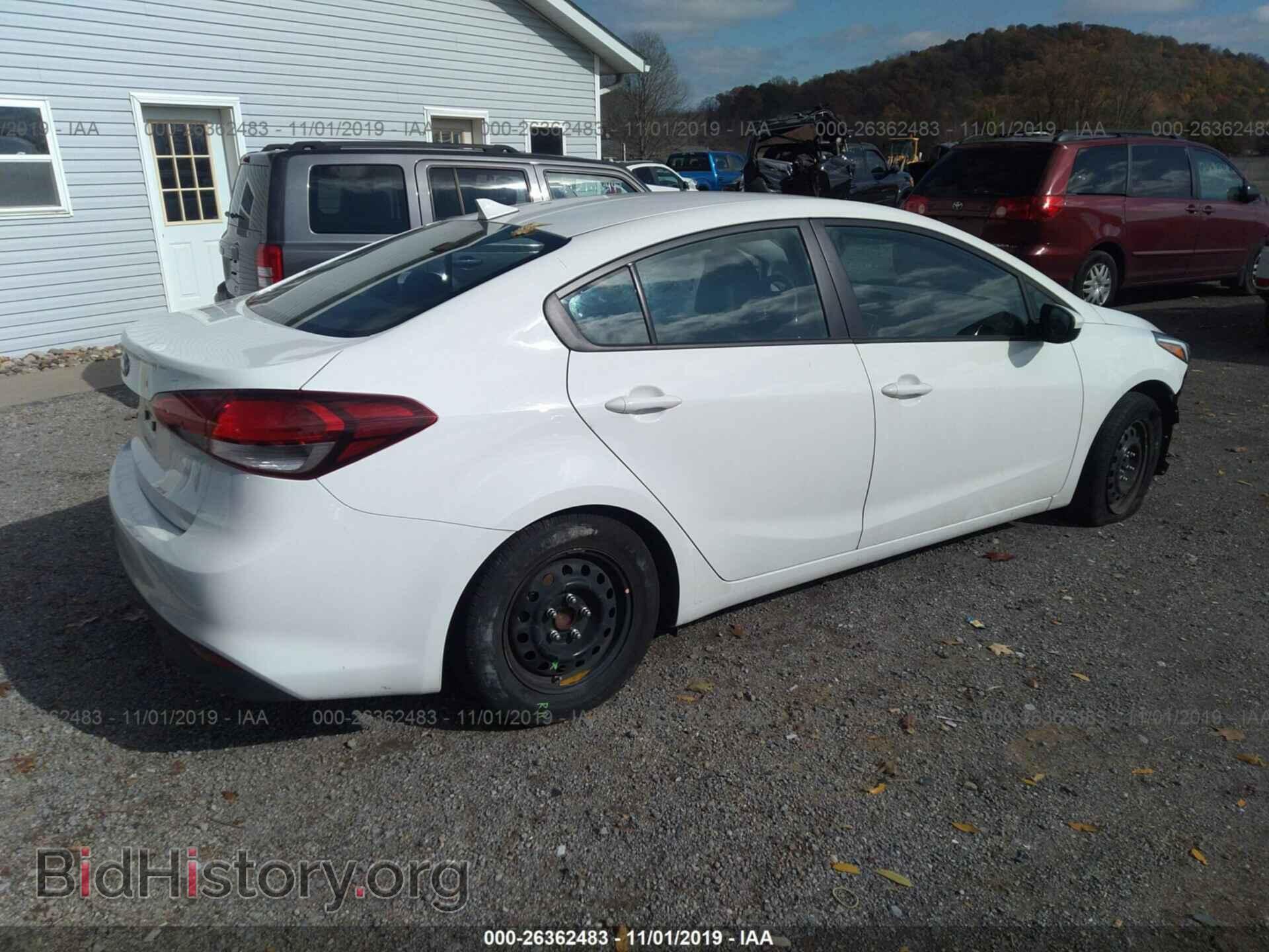 2017 KIA FORTE - VIN: 3KPFK4A71HE126264 - Photo 4