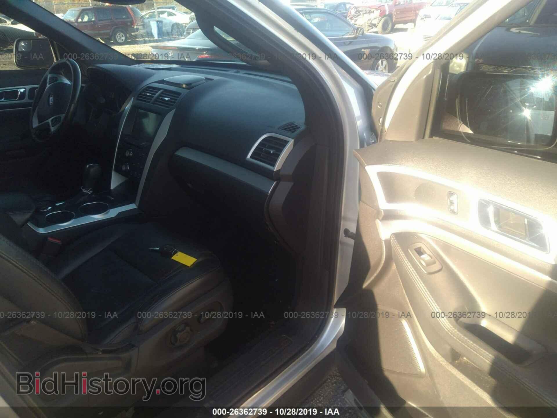 2011 Ford Explorer - VIN: 1FMHK8D82BGA78295 - Photo 5