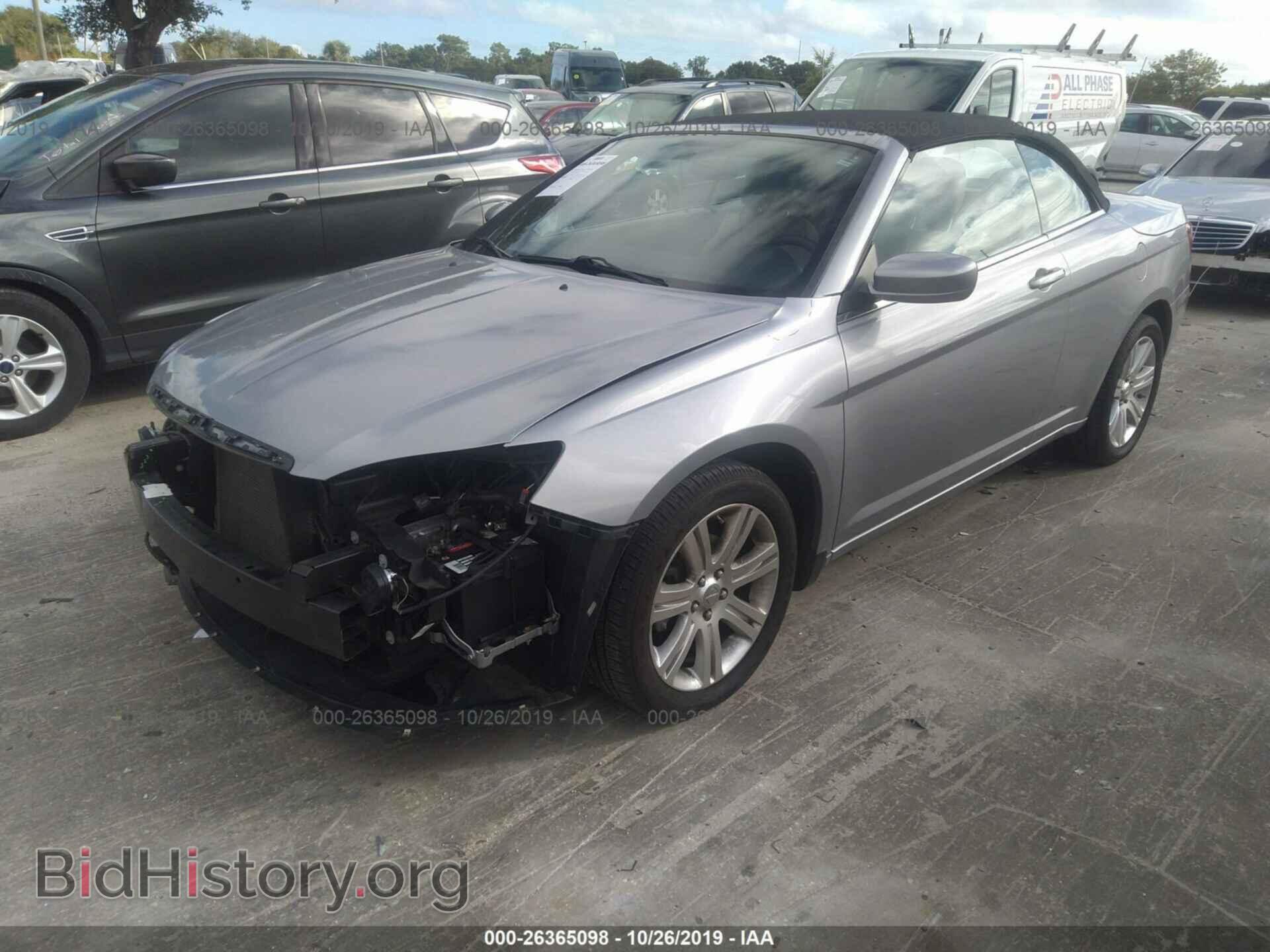 2013 CHRYSLER 200 - VIN: 1C3BCBEB7DN651354 - Photo 2