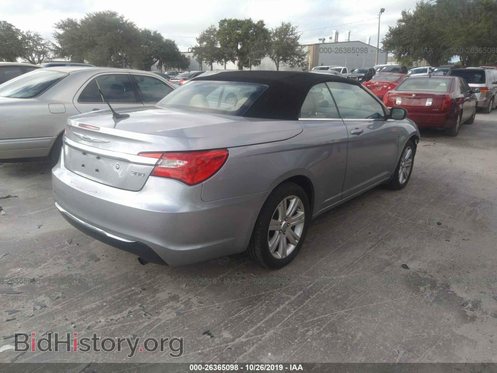 2013 CHRYSLER 200 - VIN: 1C3BCBEB7DN651354 - Photo 4