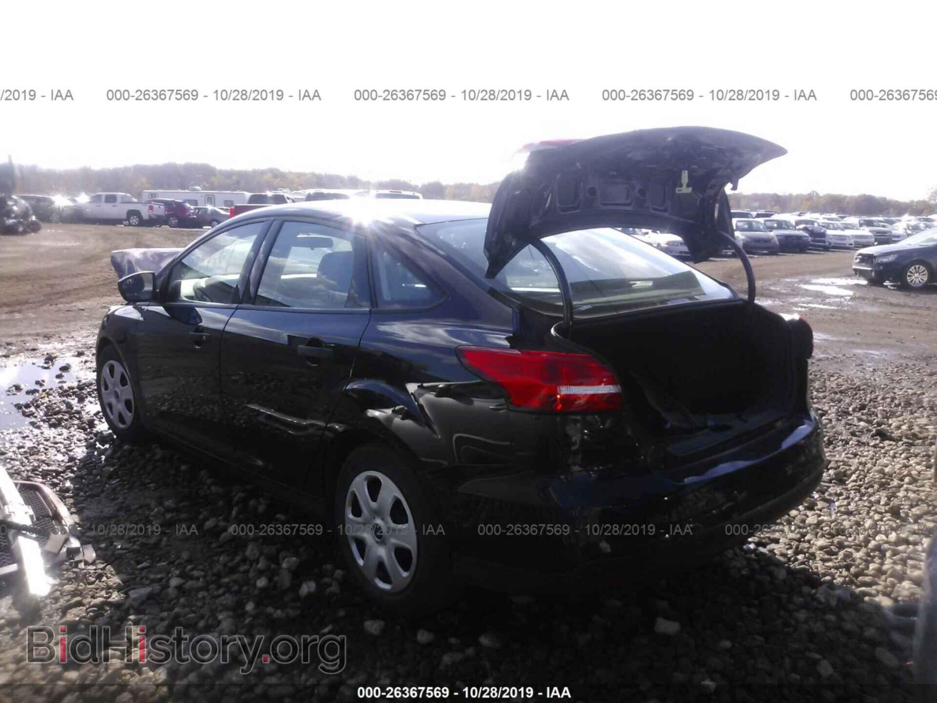 2016 Ford Focus - VIN: 1FADP3E2XGL378849 - Фото 3