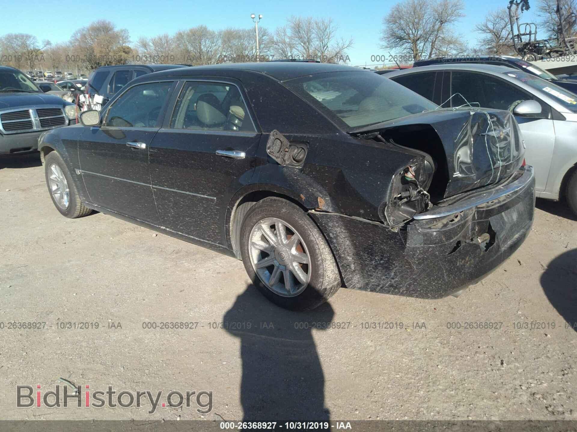 2006 CHRYSLER 300C - VIN: 2C3KA63H46H209440 - Фото 3