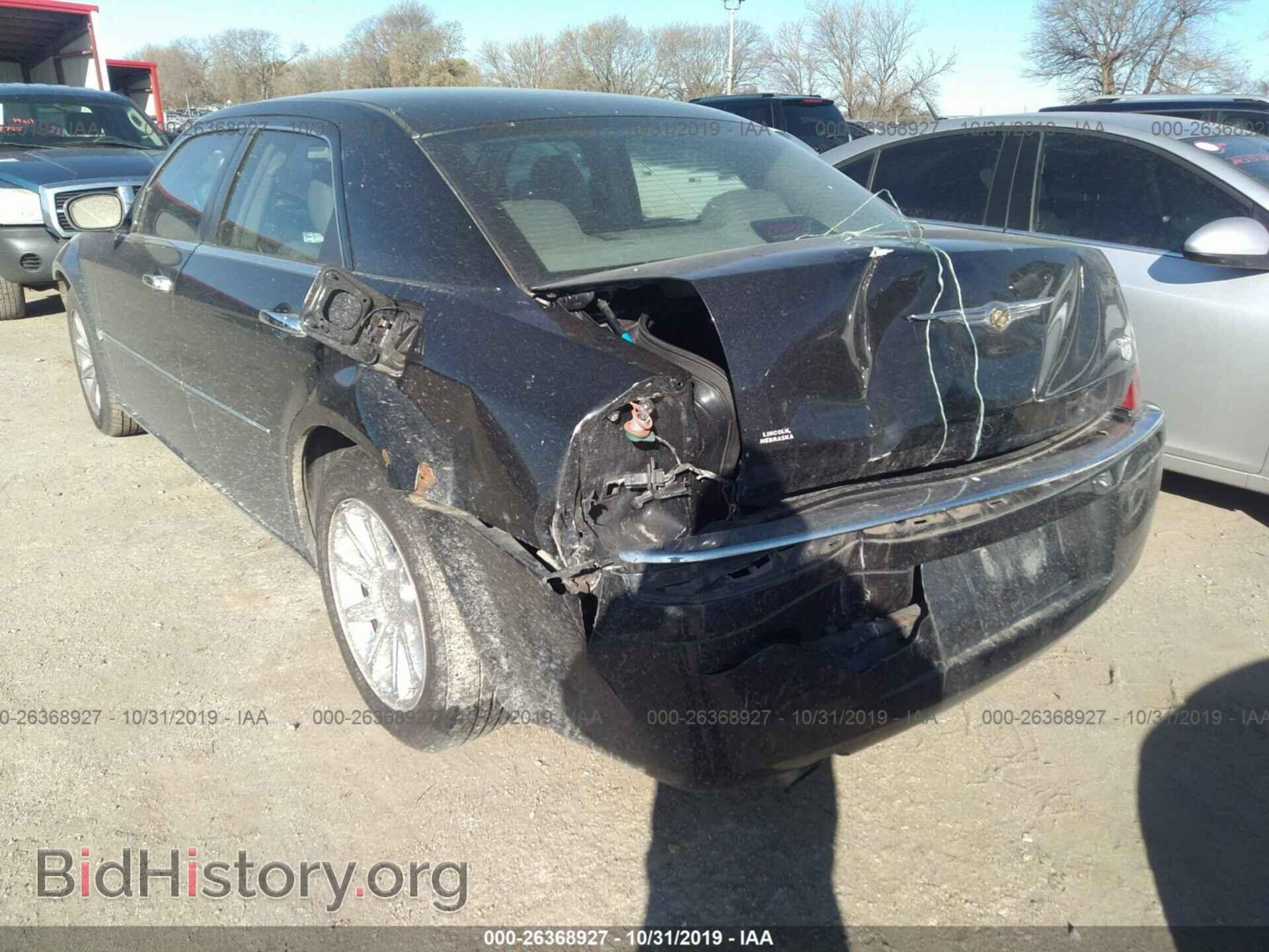 2006 CHRYSLER 300C - VIN: 2C3KA63H46H209440 - Фото 6