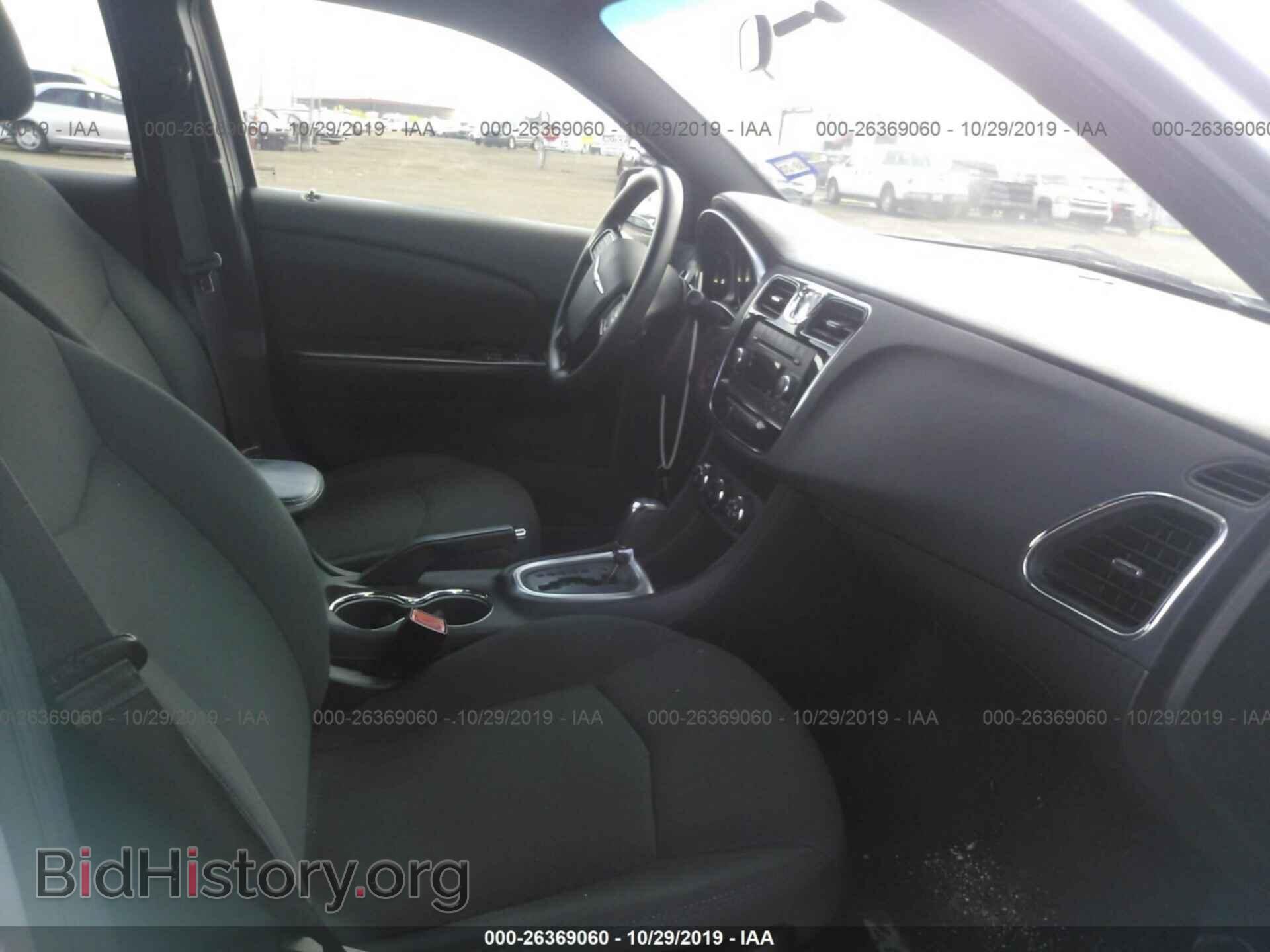 2012 CHRYSLER 200 - VIN: 1C3CCBAB0CN155532 - Фото 5