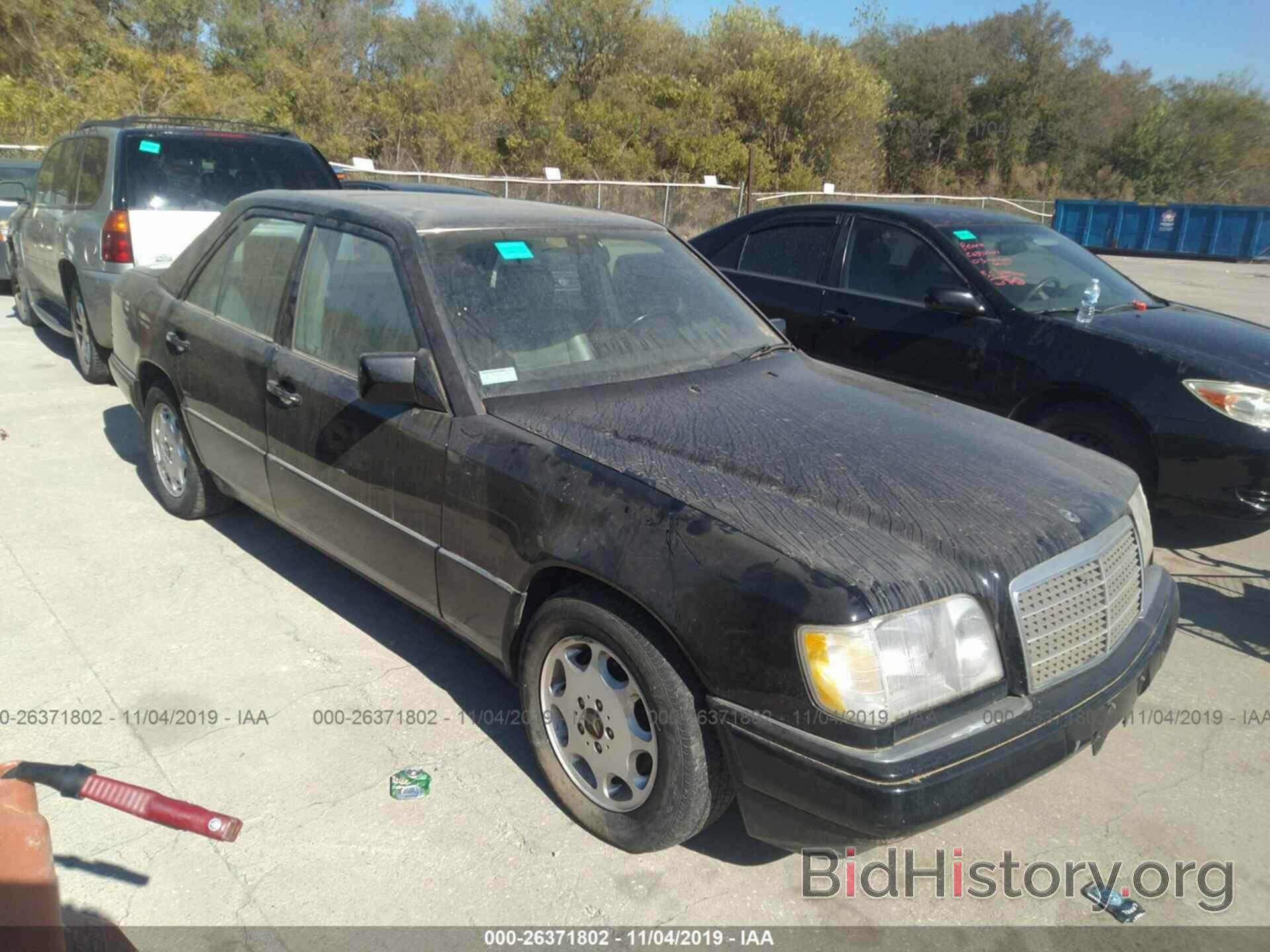 Photo WDBEA32E0RC140511 - MERCEDES-BENZ E 1994