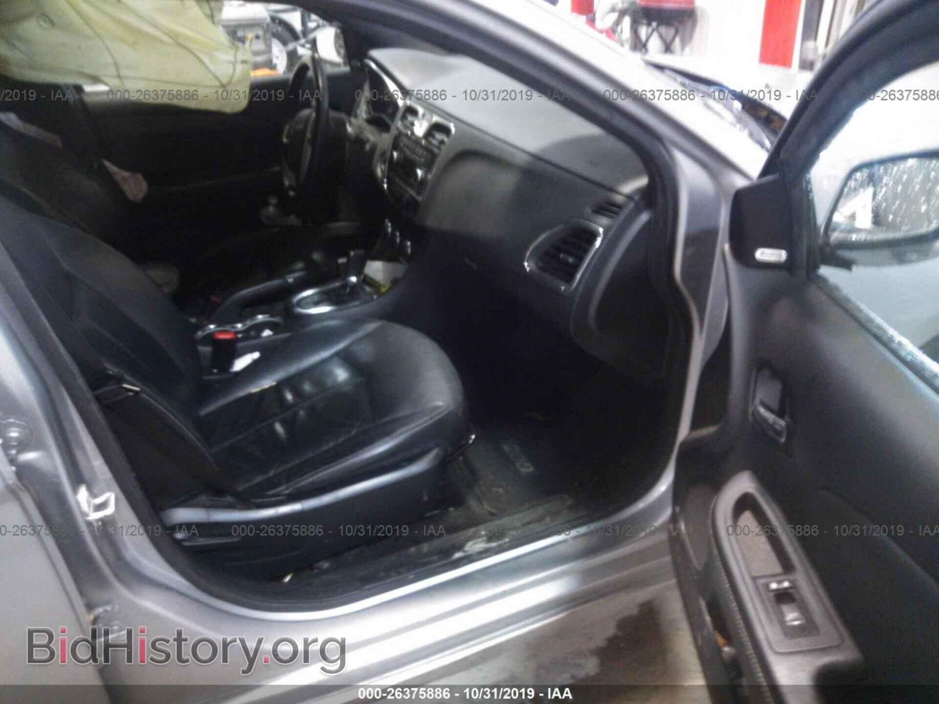 2013 CHRYSLER 200 - VIN: 1C3CCBCG5DN574809 - Photo 5