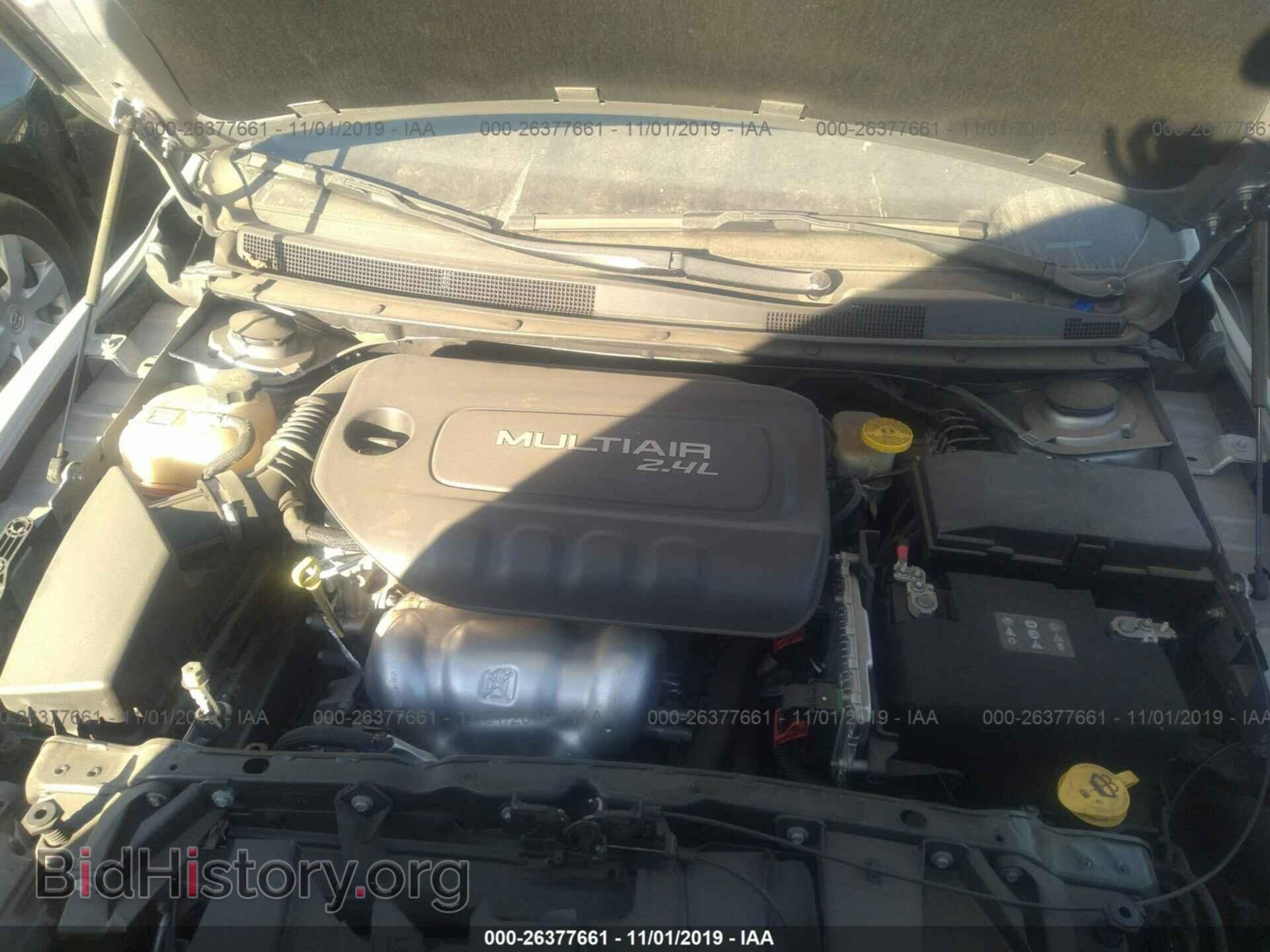 2016 CHRYSLER 200 - VIN: 1C3CCCAB5GN184312 - Фото 10
