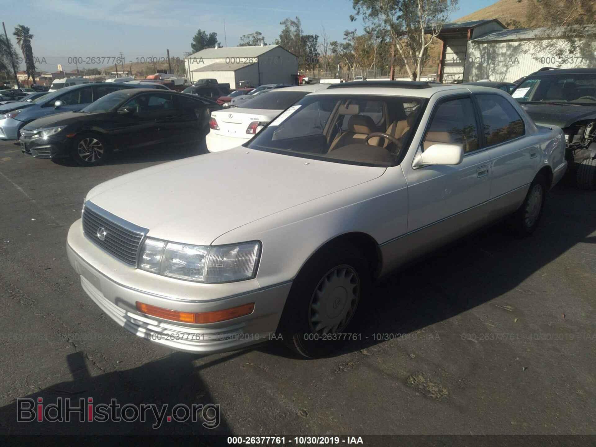 1990 Lexus LS - VIN: JT8UF11E2L0029275 - Фото 2