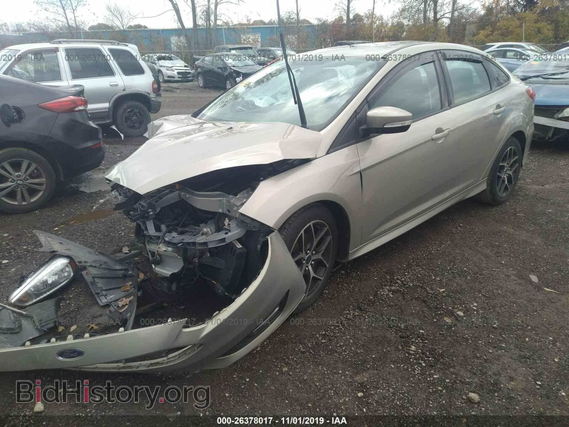 2016 Ford Focus - VIN: 1FADP3F20GL224701 - Photo 2