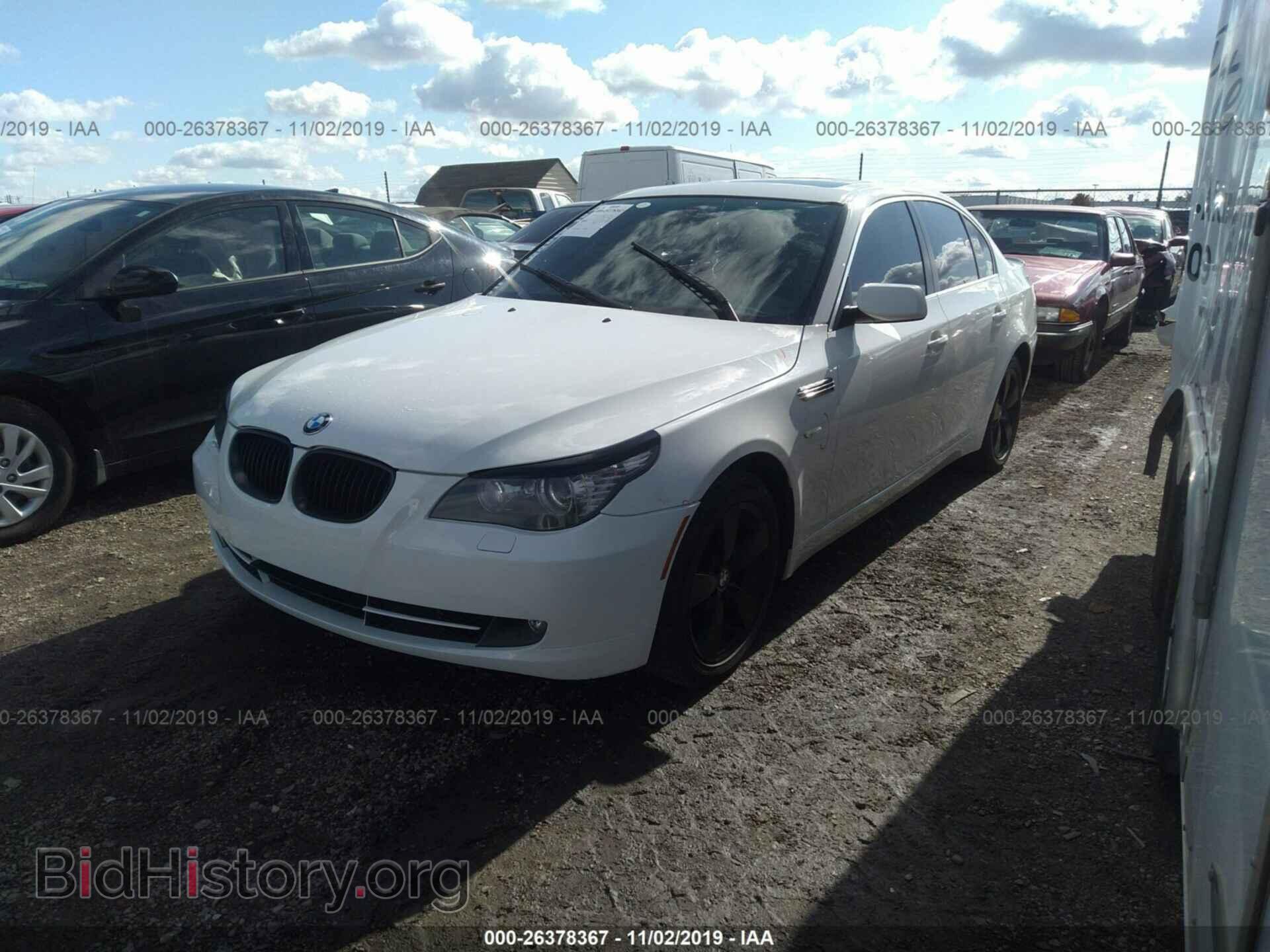 2008 BMW 528 - VIN: WBANV13598CZ57626 - Фото 2