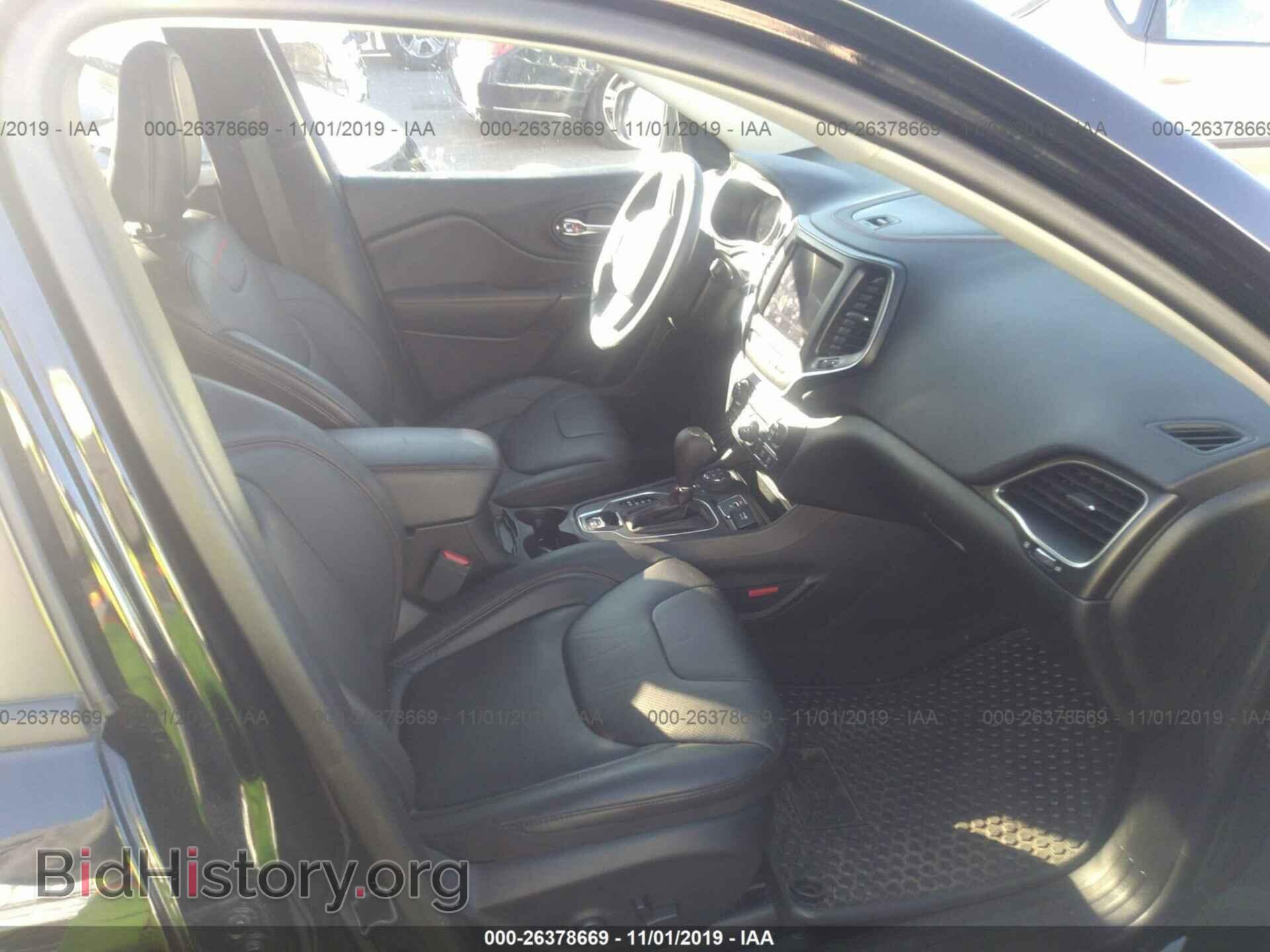 2019 JEEP CHEROKEE - VIN: 1C4PJMBX4KD216782 - Фото 5