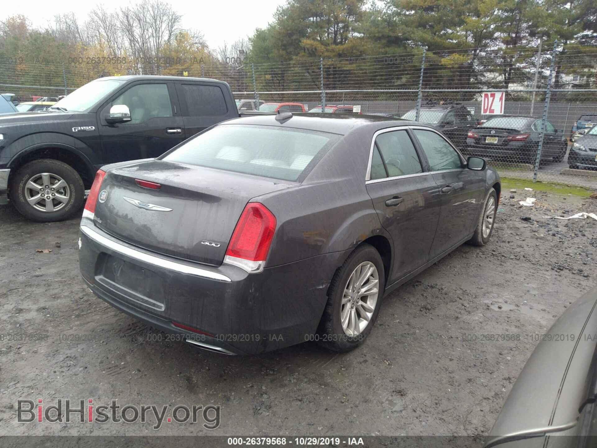 2018 CHRYSLER 300 - VIN: 2C3CCAAG6JH201585 - Фото 4