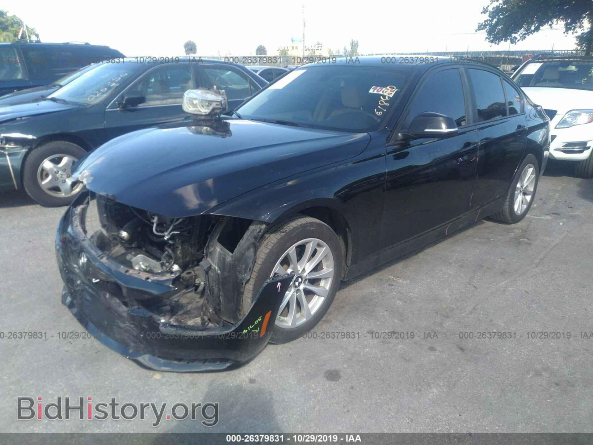 2016 BMW 320 - VIN: WBA8A9C53GK618680 - Фото 2