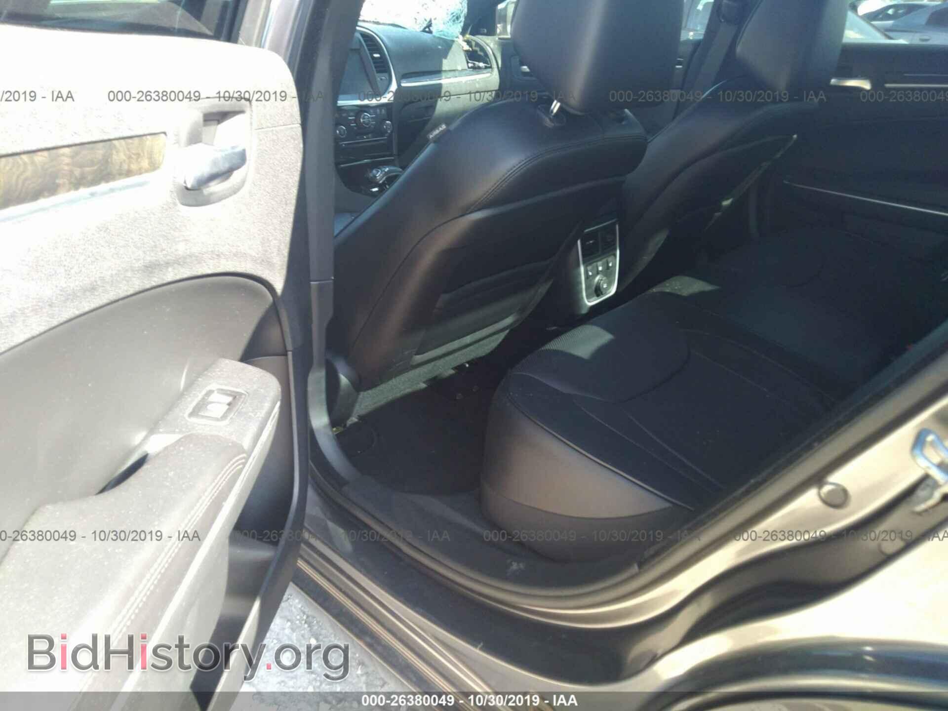2014 CHRYSLER 300C - VIN: 2C3CCAEG9EH211592 - Фото 8