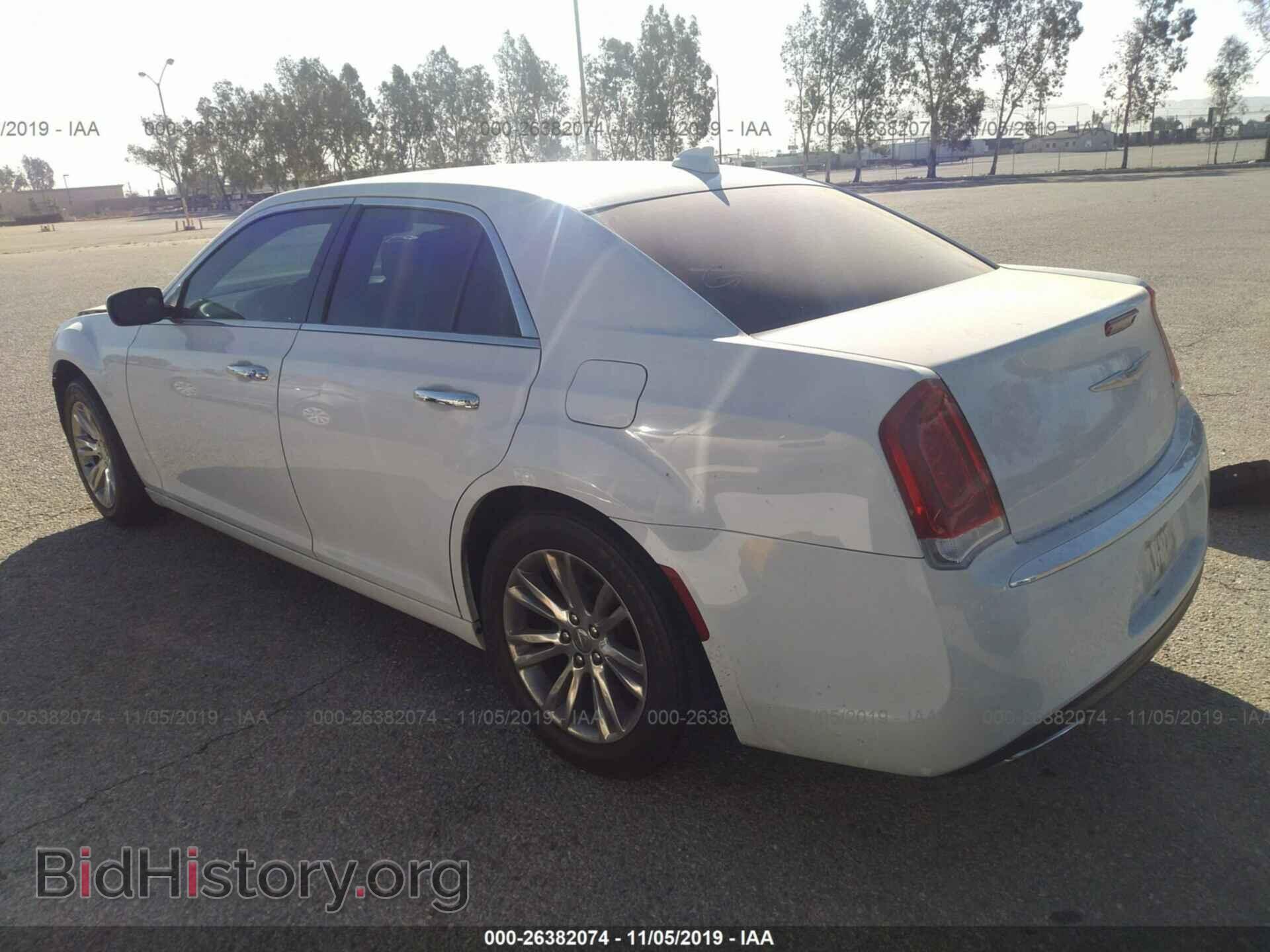2016 Chrysler 300c - VIN: 2C3CCAEG5GH243622 - Фото 3