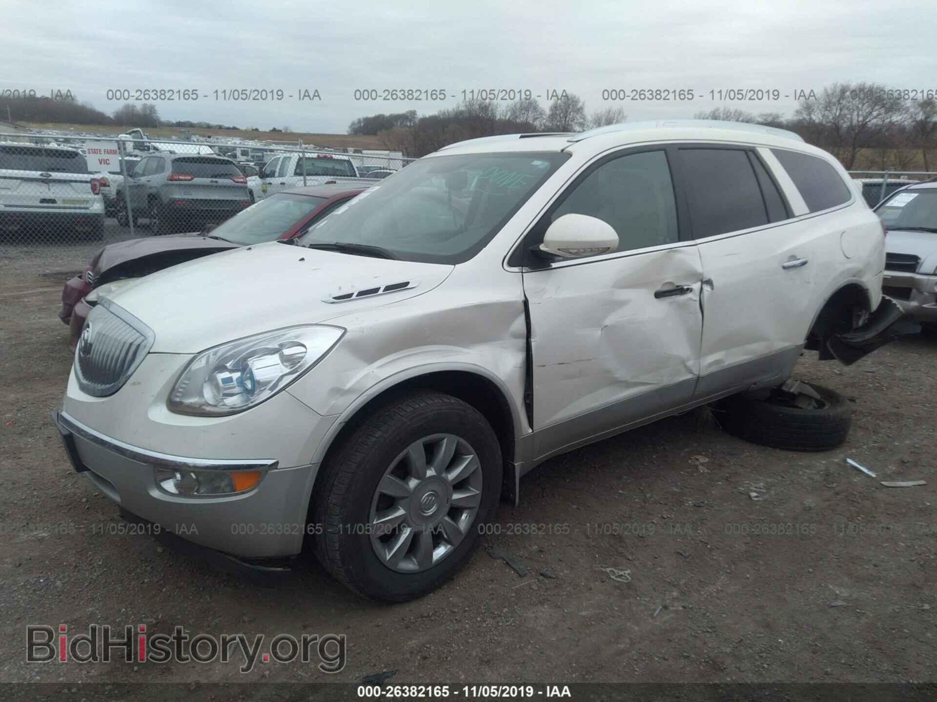 2011 BUICK ENCLAVE - VIN: 5GAKVCED7BJ176212 - Photo 2