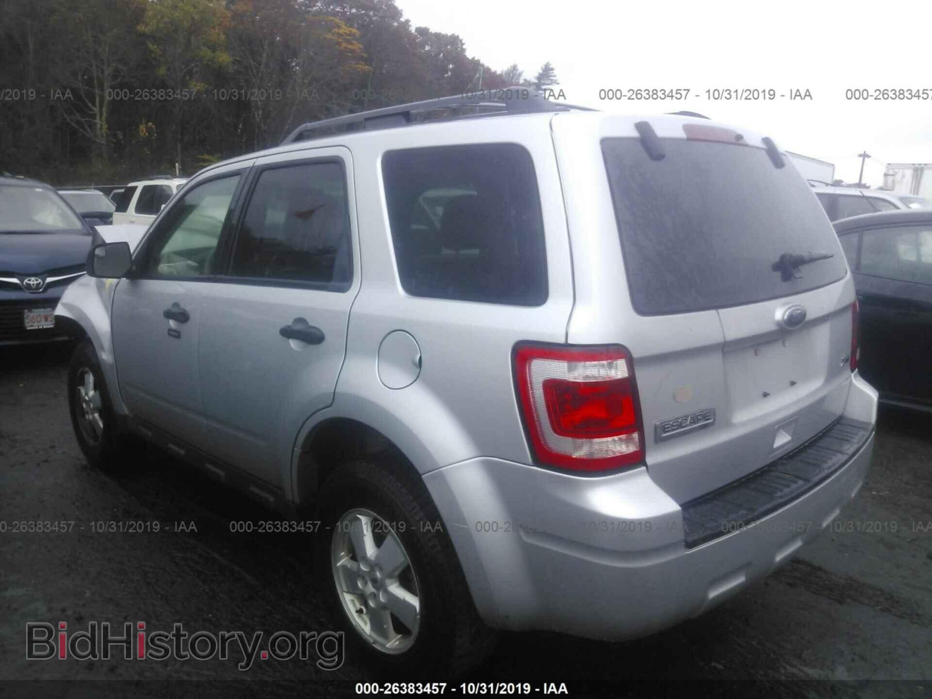 2011 FORD ESCAPE - VIN: 1FMCU9DG3BKA18699 - Photo 3